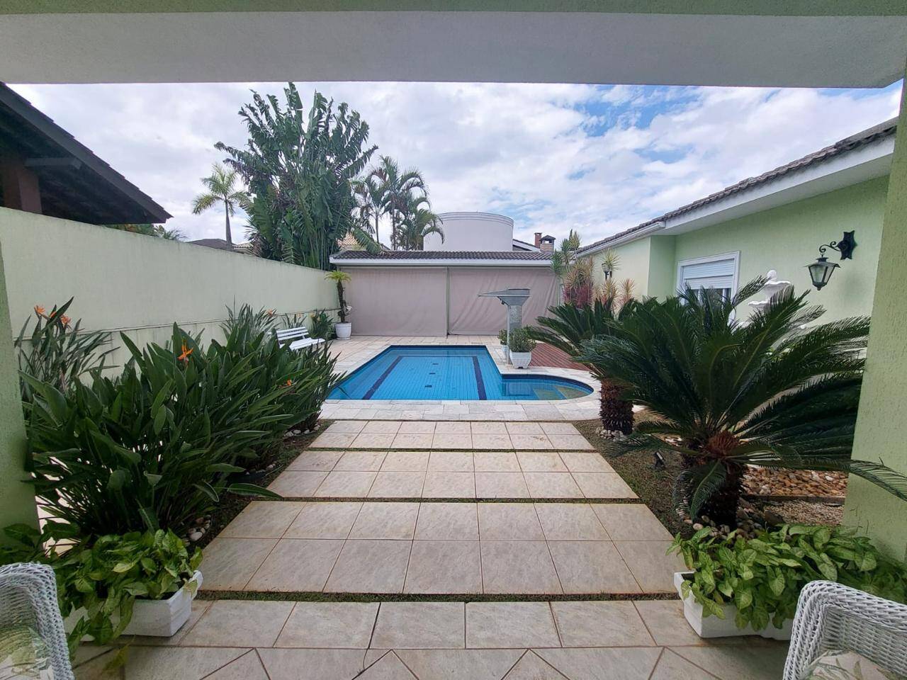 Casa, 2 suítes, 350m², em Alphaville — foto 19