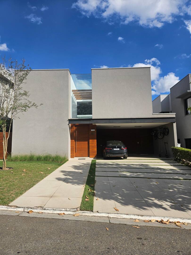 Casa à venda – Tamboré, Barueri | 4 suítes, 400m²