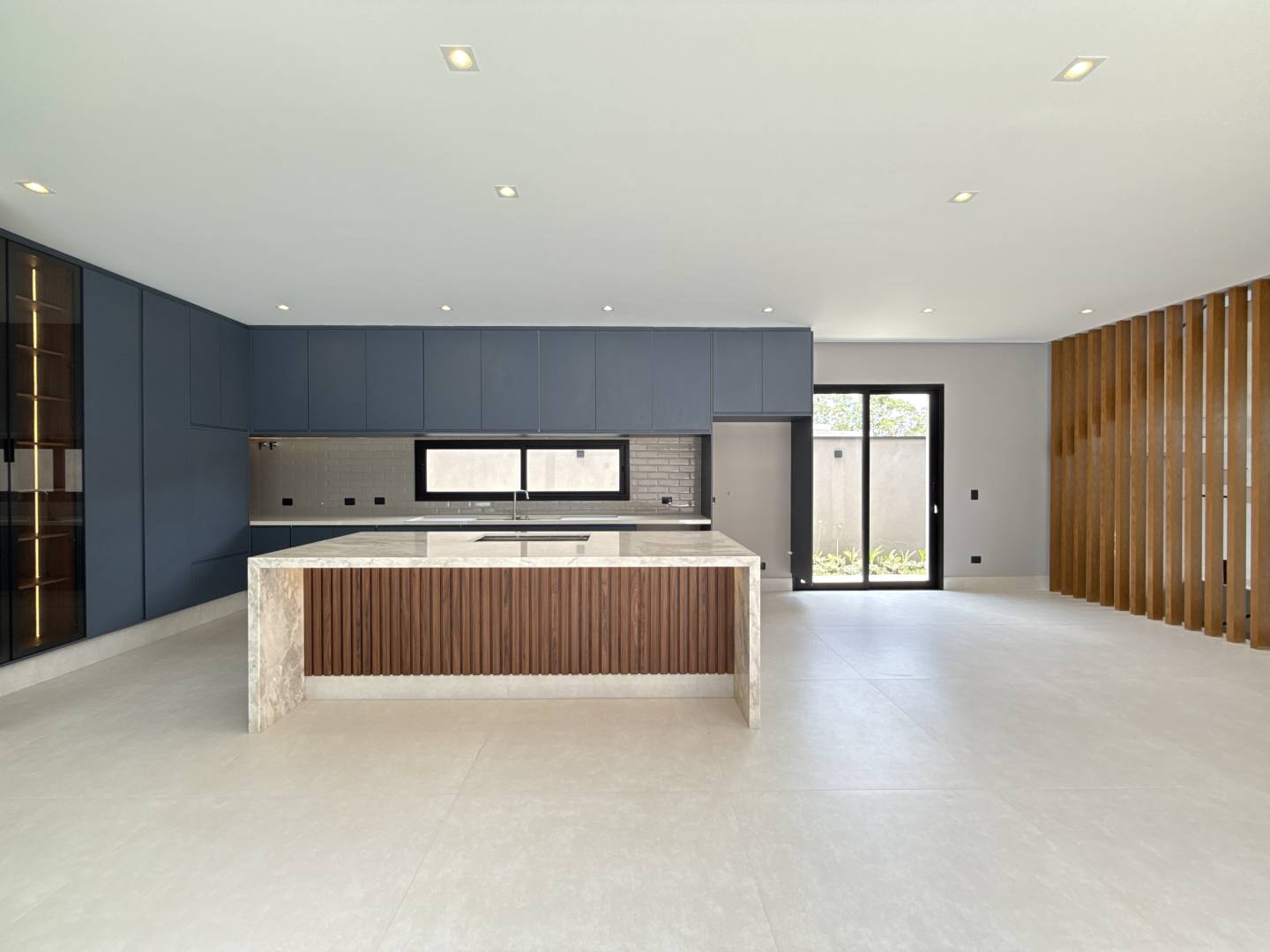 Casa, 3 suítes, 420m², em Tamboré — foto 3