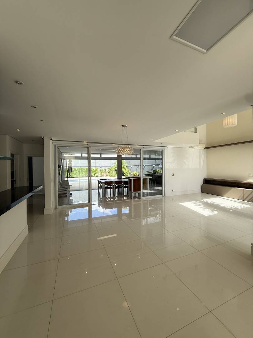 Casa, 4 suítes, 380m², em Tamboré 10 — foto 17