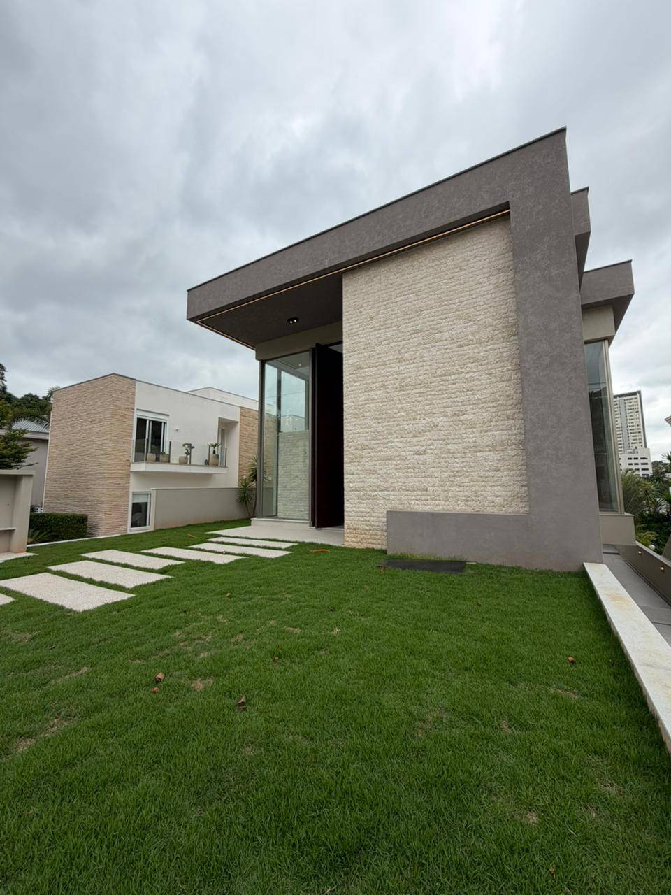 Casa à venda – Alphaville, Santana de Parnaíba | 4 suítes, 667m²