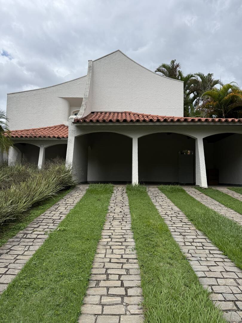 Casa à venda – Alphaville Residencial Dois, Barueri | 3 suítes, 350m²