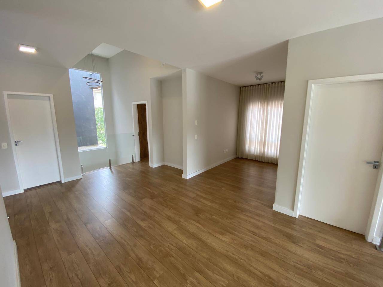 Casa, 4 suítes, 305m², em Alphaville — foto 3