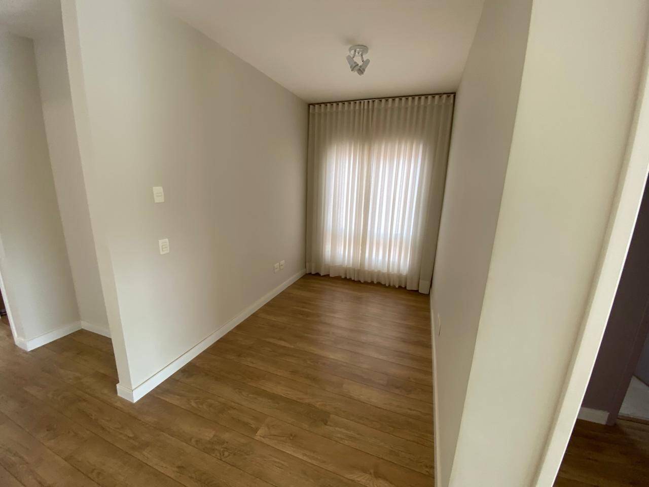 Casa à venda – Alphaville, Santana de Parnaíba | 4 suítes, 305m²