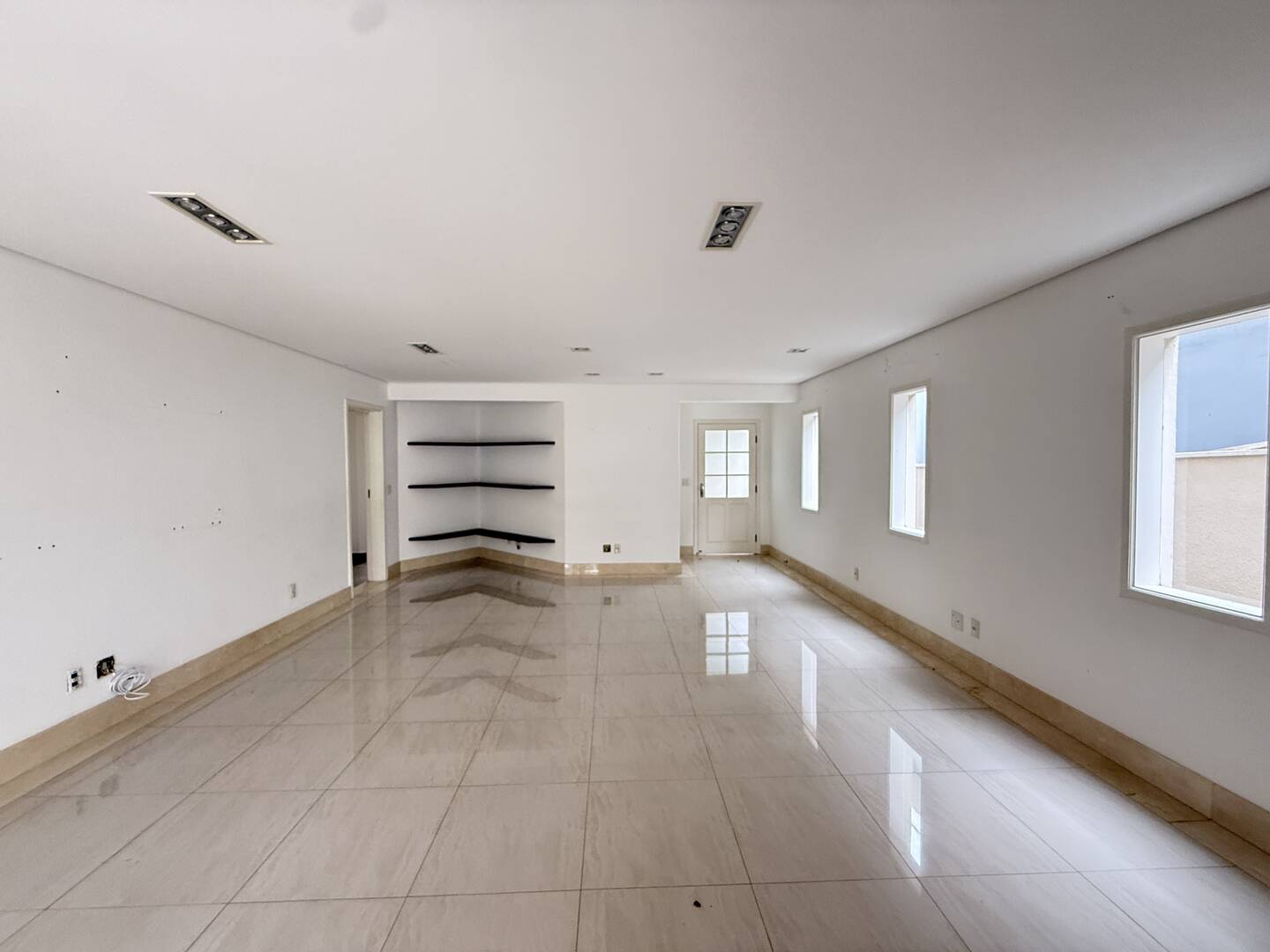 Casa, 4 suítes, 220m², em Alphaville — foto 6