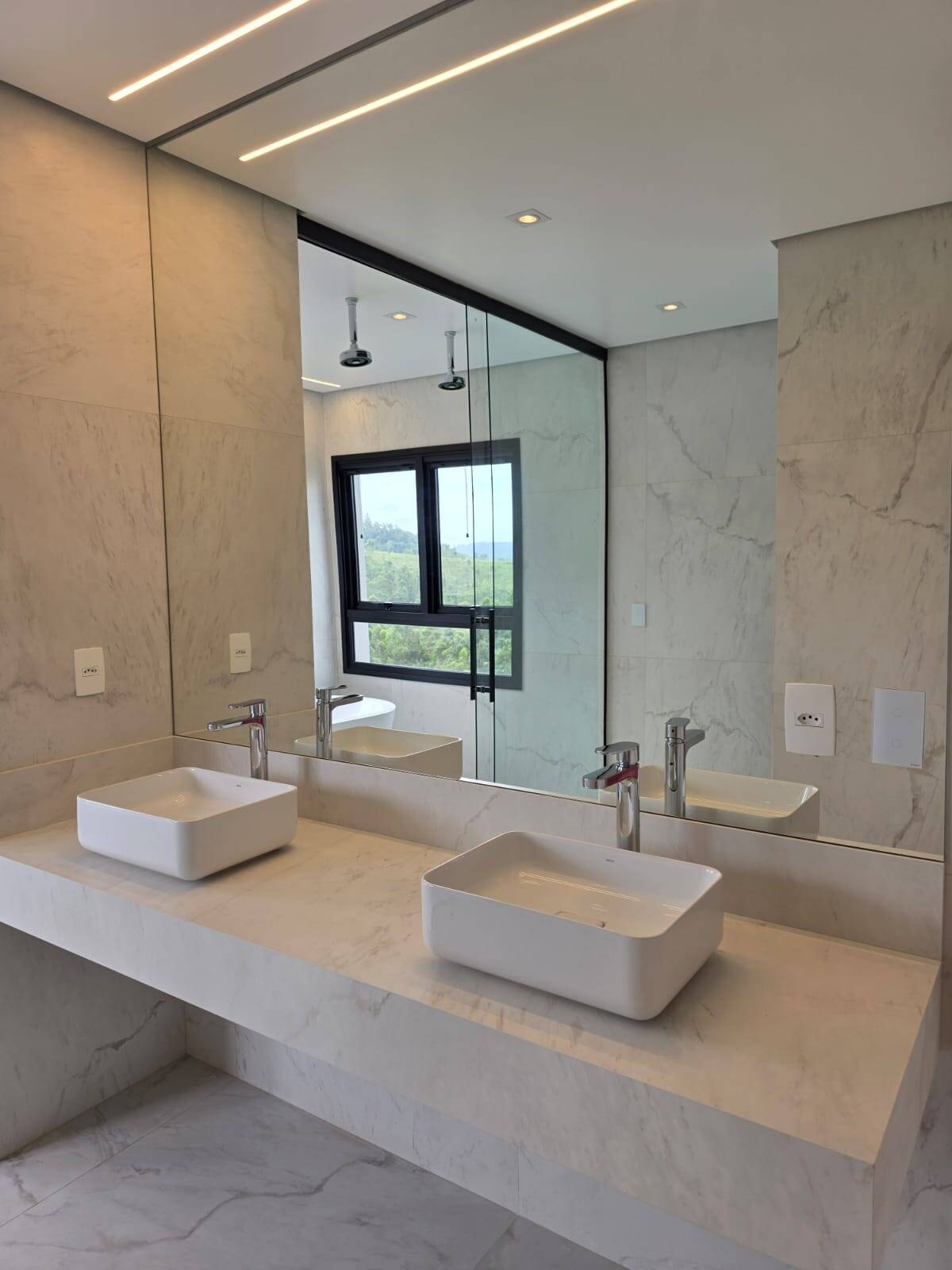 Casa, 4 suítes, 450m², em Colinas da Anhangüera — foto 3