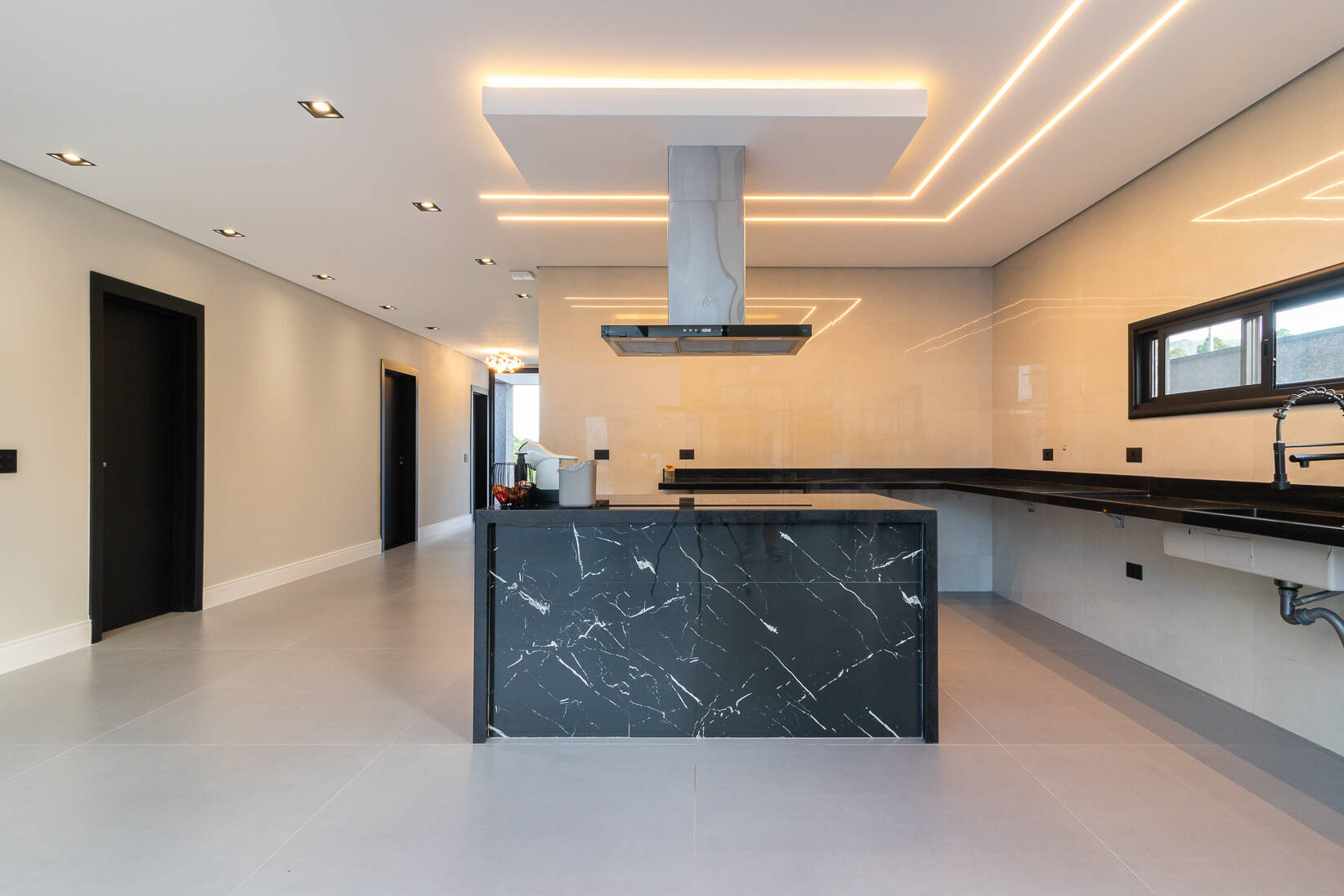 Casa, 4 suítes, 356m², em Colinas de Parnaíba I — foto 9