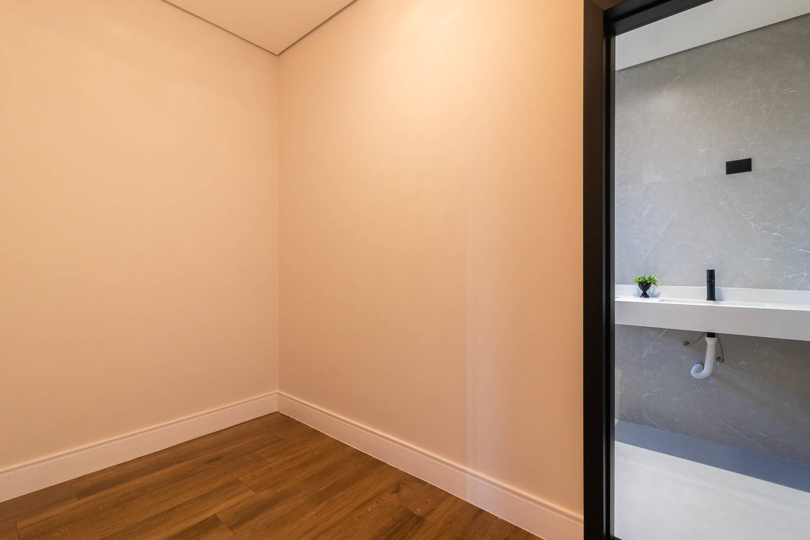 Casa, 4 suítes, 356m², em Colinas de Parnaíba I — foto 33