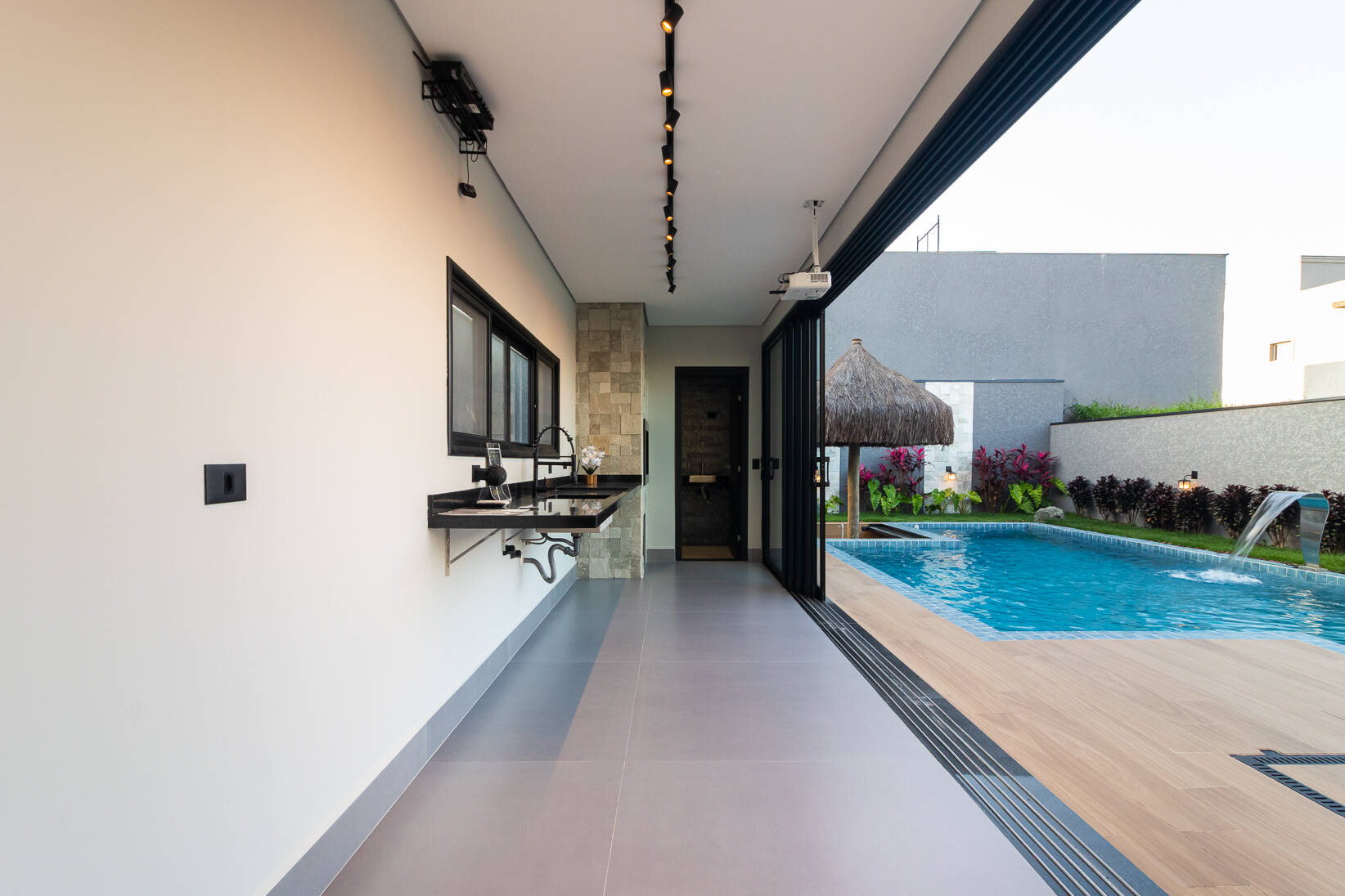 Casa, 4 suítes, 356m², em Colinas de Parnaíba I — foto 41