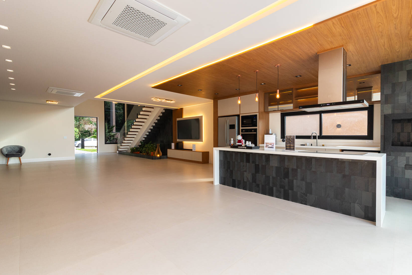 Casa, 4 suítes, 335m², em Colinas de Parnaíba I — foto 3