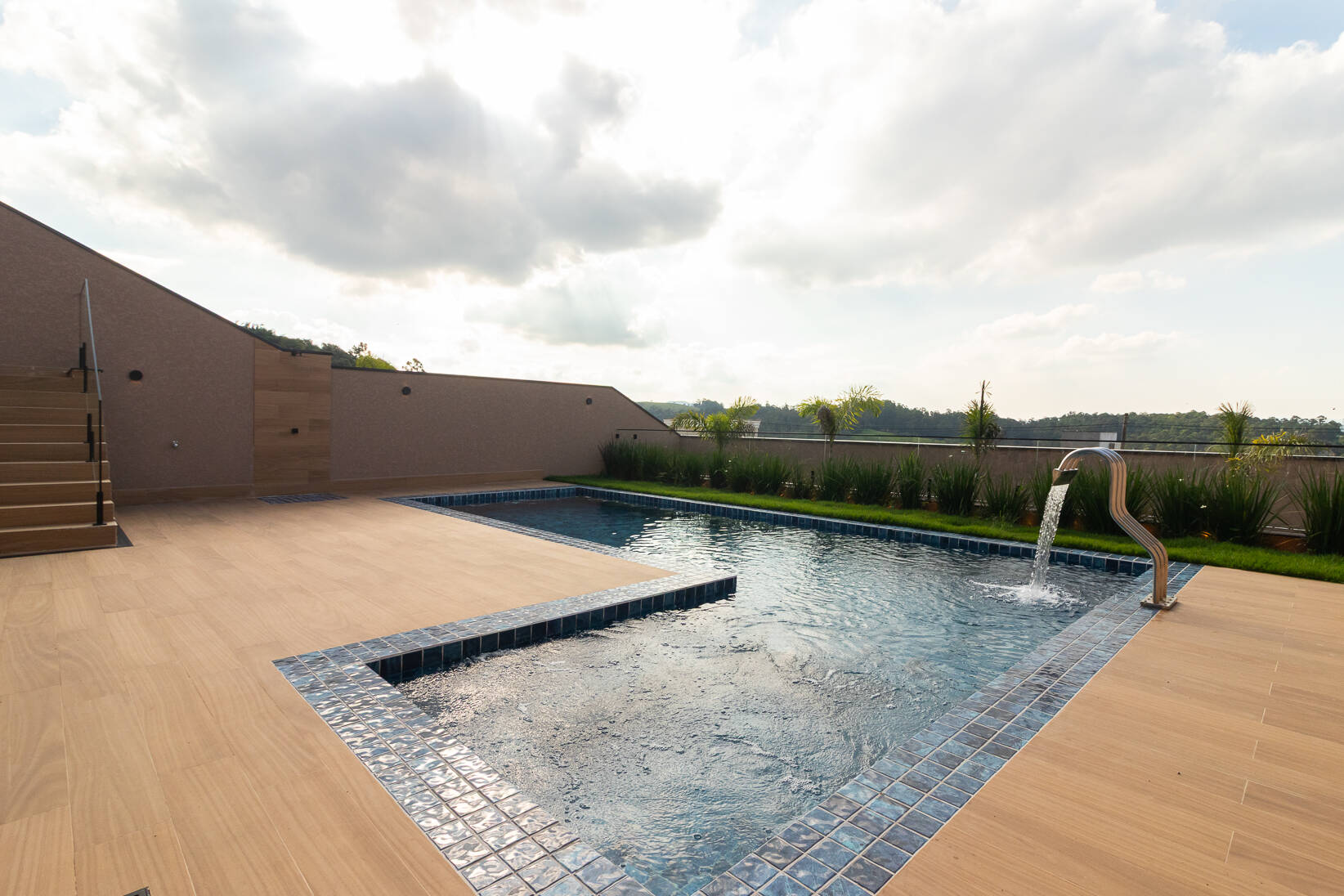Casa, 4 suítes, 335m², em Colinas de Parnaíba I — foto 5