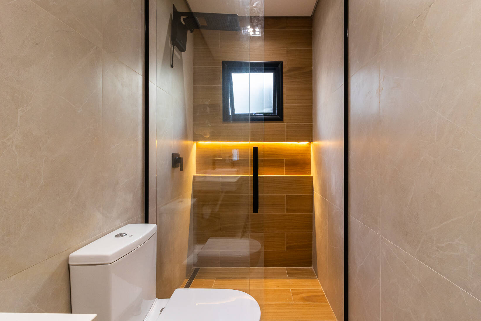 Casa, 4 suítes, 335m², em Colinas de Parnaíba I — foto 21