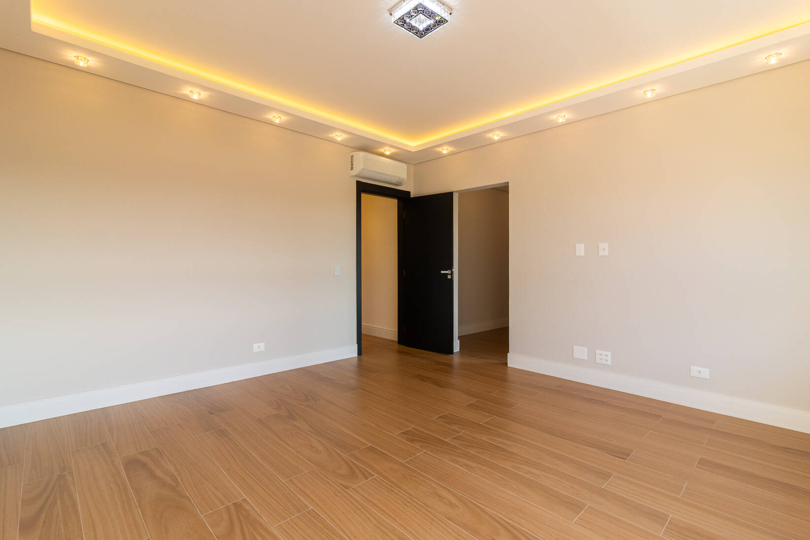 Casa, 4 suítes, 335m², em Colinas de Parnaíba I — foto 20