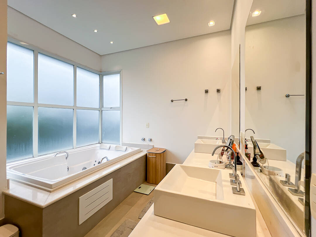Casa, 4 suítes, 445m², em Tamboré — foto 32
