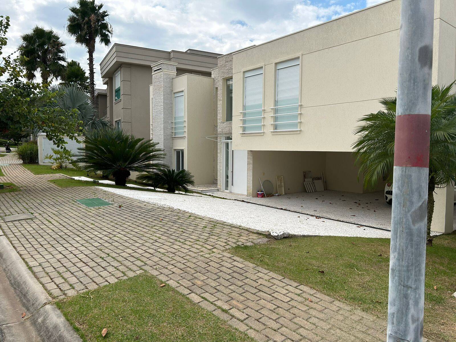Casa para alugar – Tamboré, Santana de Parnaíba | 4 suítes, 592m²