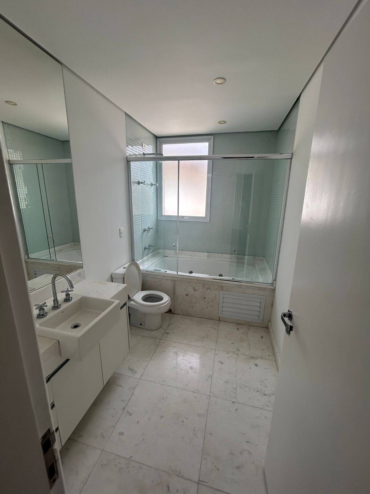 Casa, 4 suítes, 592m², em Tamboré — foto 8