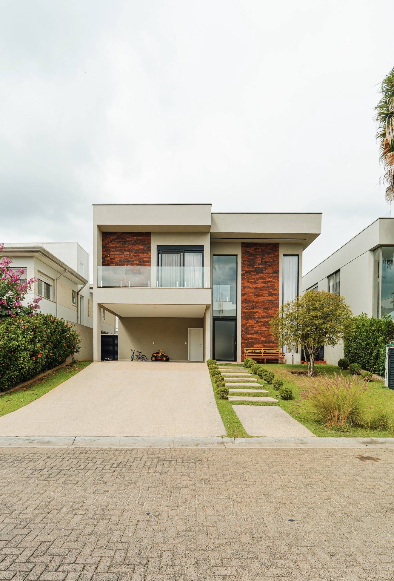 Casa à venda – Tamboré, Santana de Parnaíba | 4 suítes, 467m²