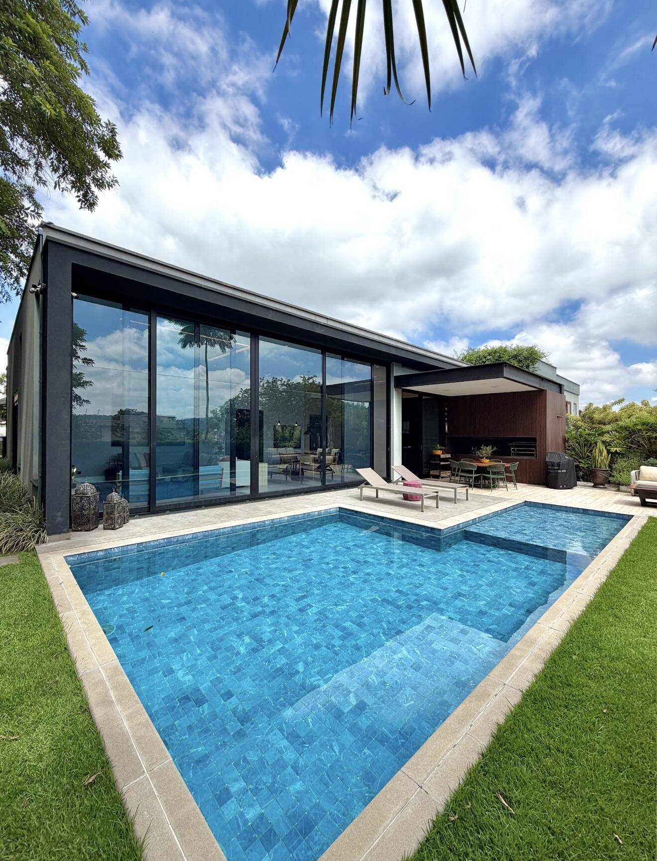 Casa à venda – Tamboré, Santana de Parnaíba | 4 suítes, 430m²