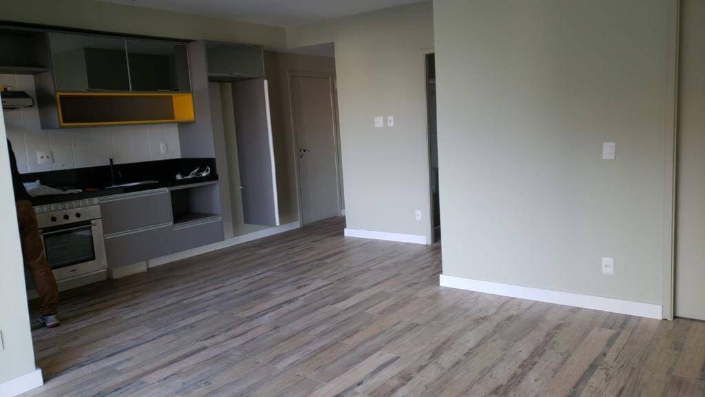 Apartamento, 1 suíte, 68m², em Alphaville Centro Industrial e Empresarial/Alphaville. — foto 8