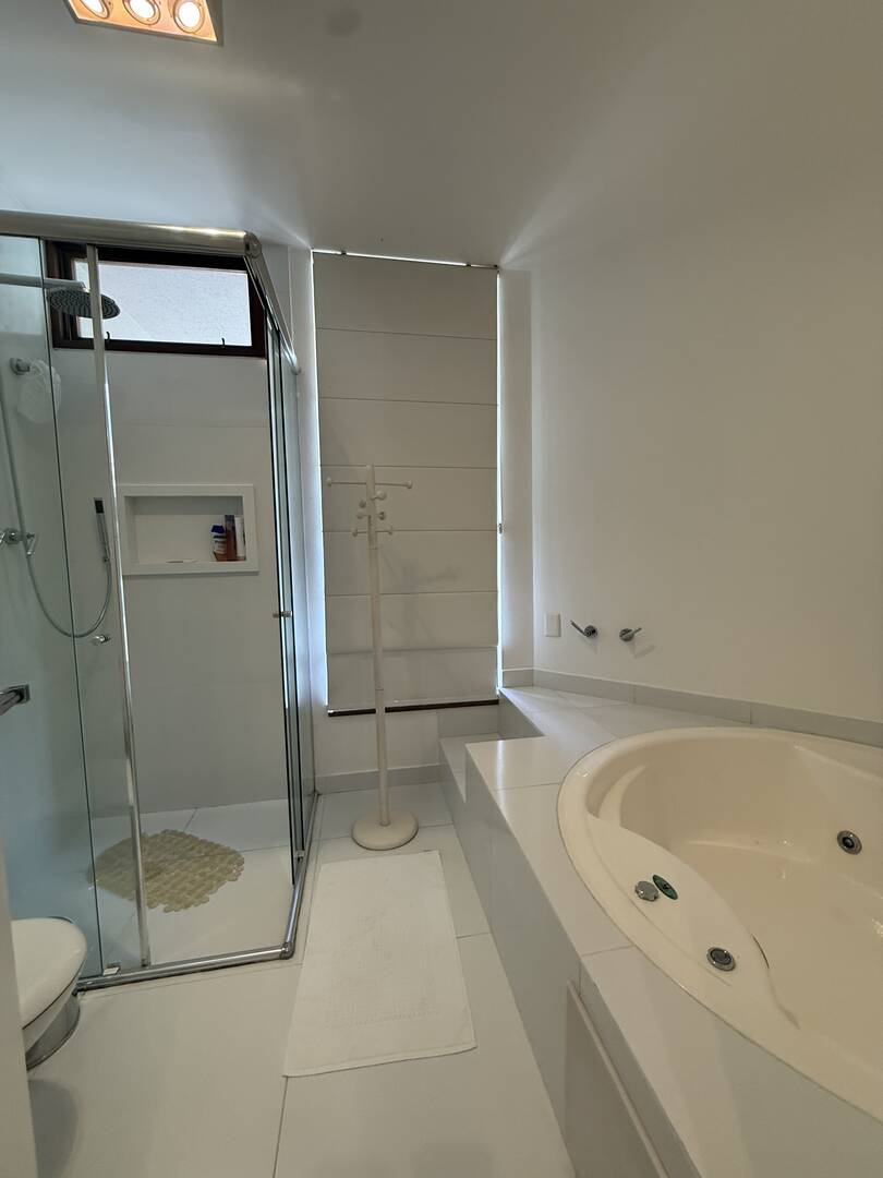 Casa, 4 suítes, 550m², em Alphaville 1 — foto 32