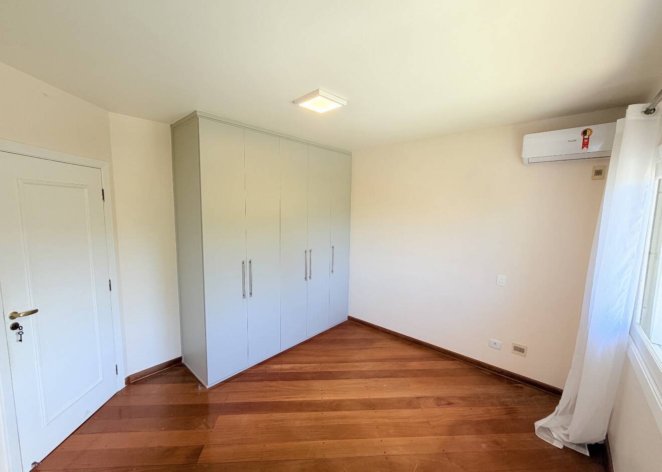 Casa, 4 suítes, 394m², em Alphaville — foto 3