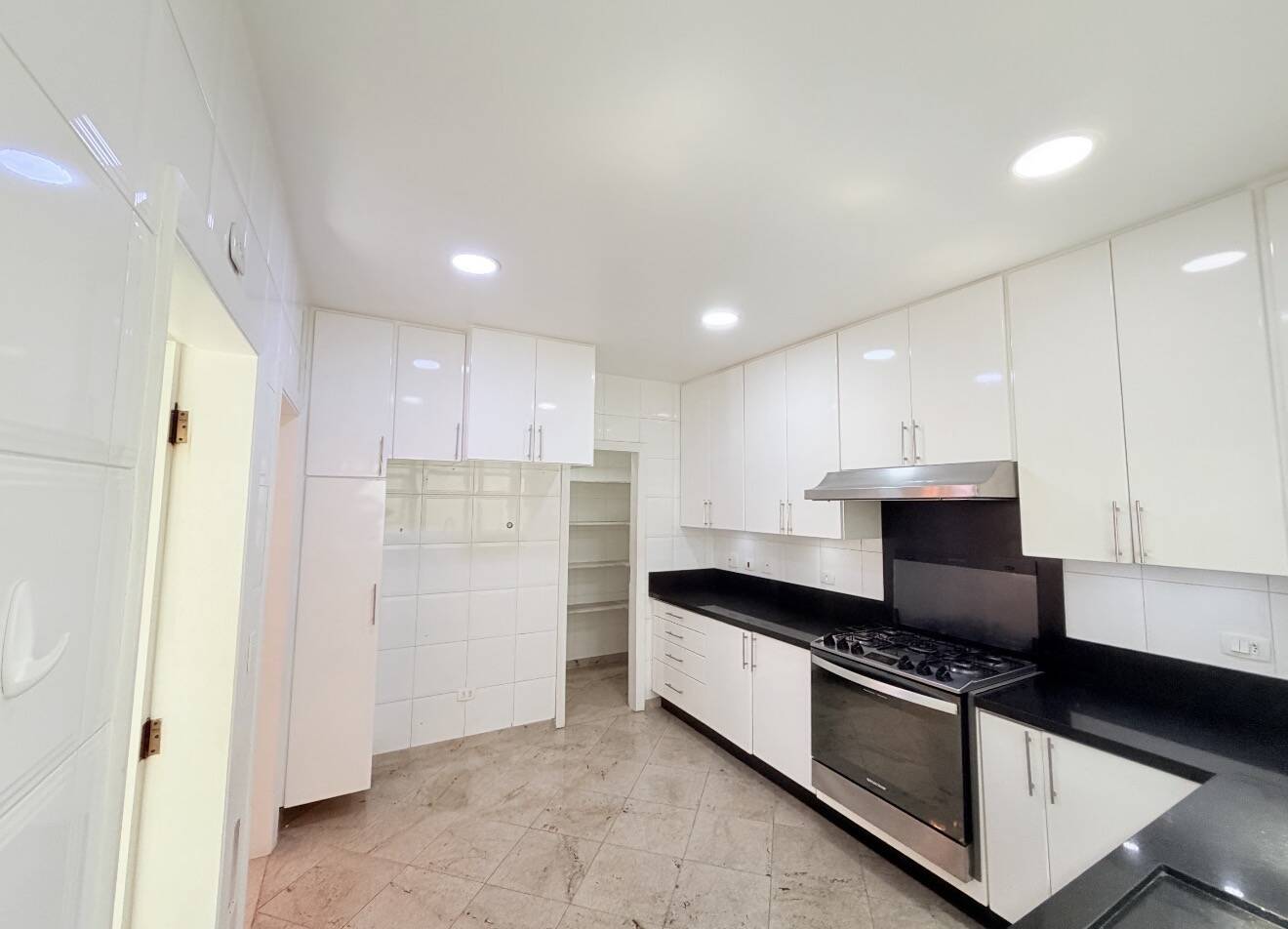 Casa, 4 suítes, 394m², em Alphaville — foto 37