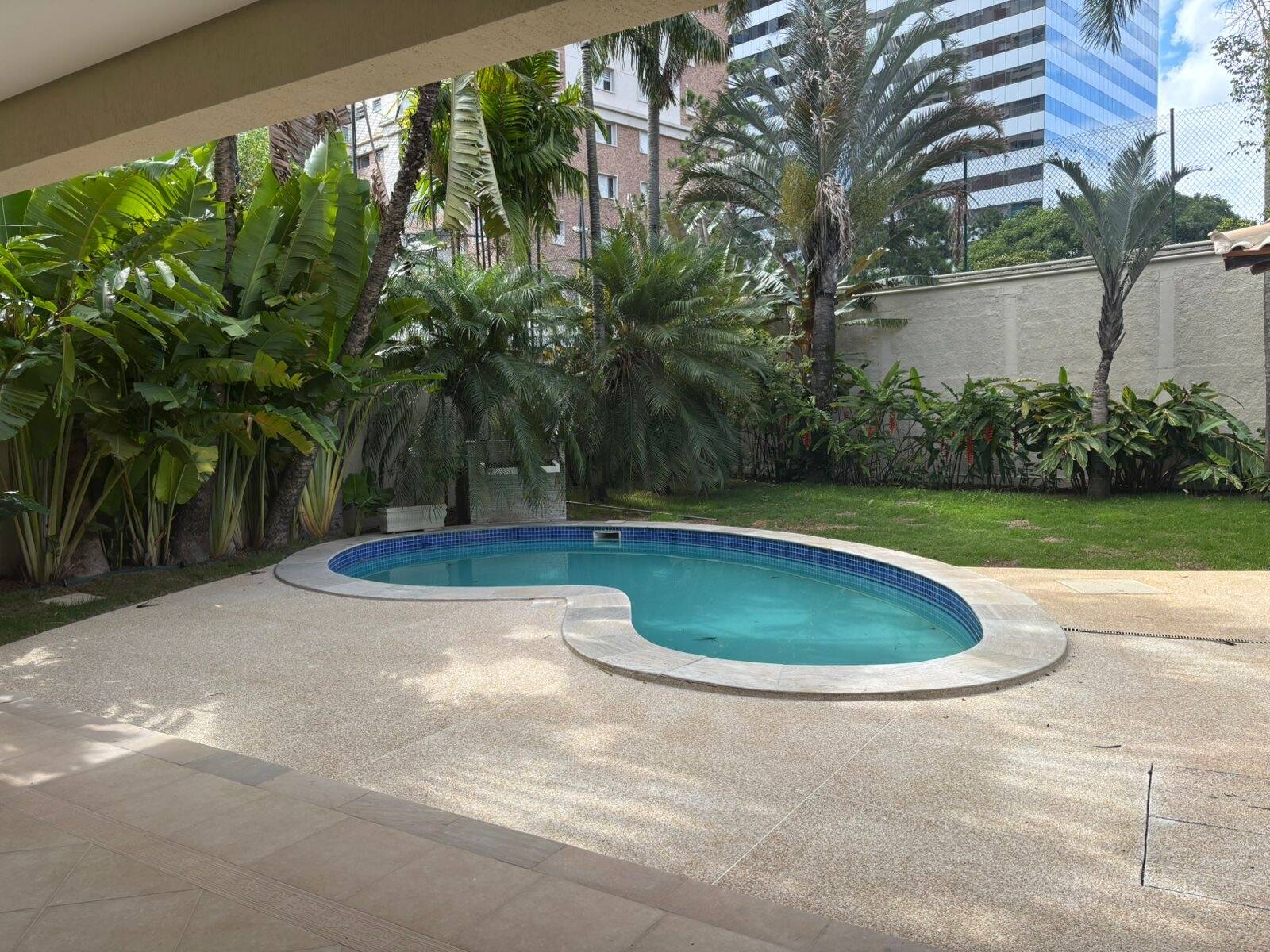 Casa à venda – Alphaville Residencial Plus, Barueri | 2 suítes, 500m²