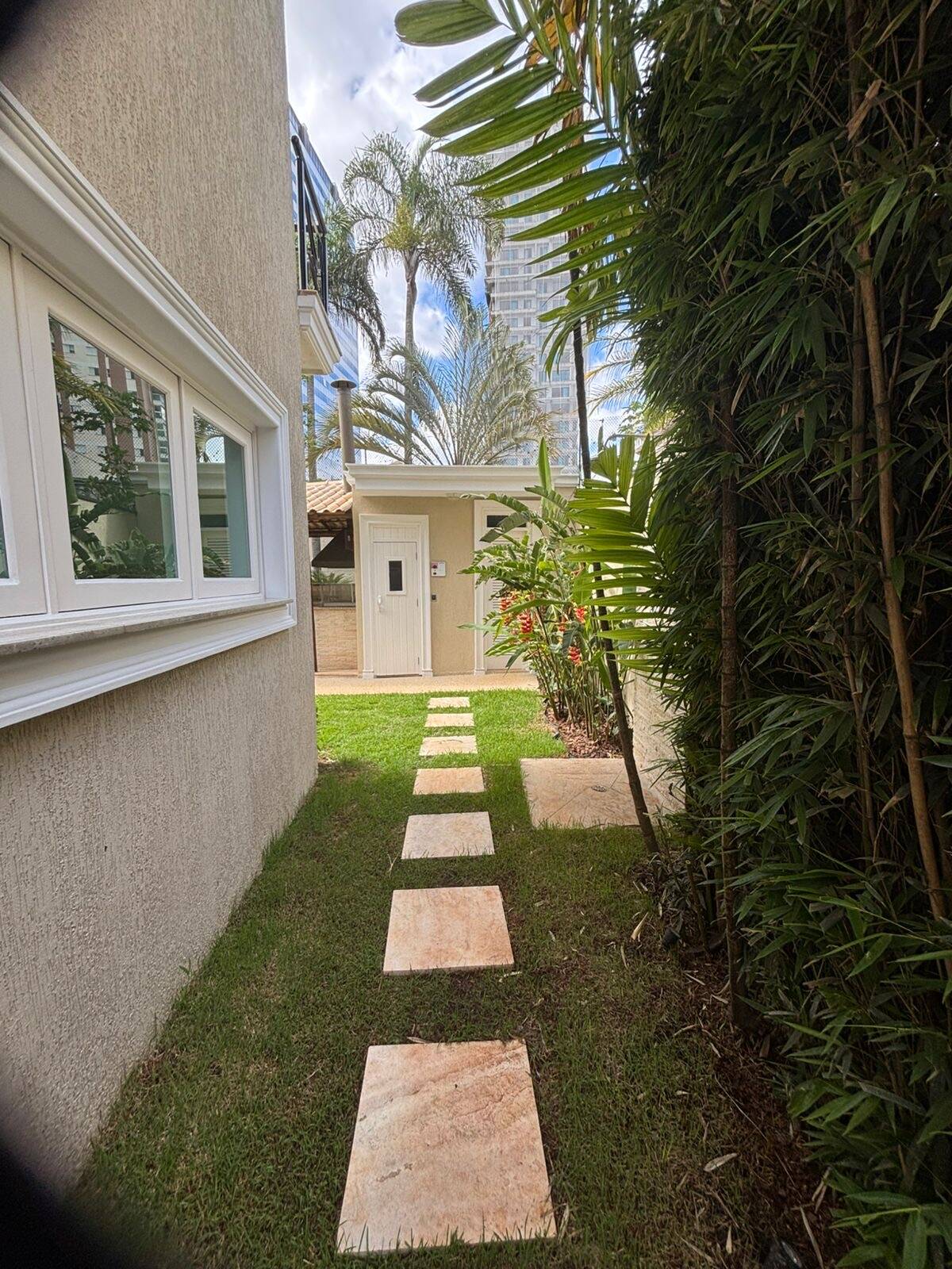 Casa, 2 suítes, 500m², em Alphaville Residencial Plus — foto 2