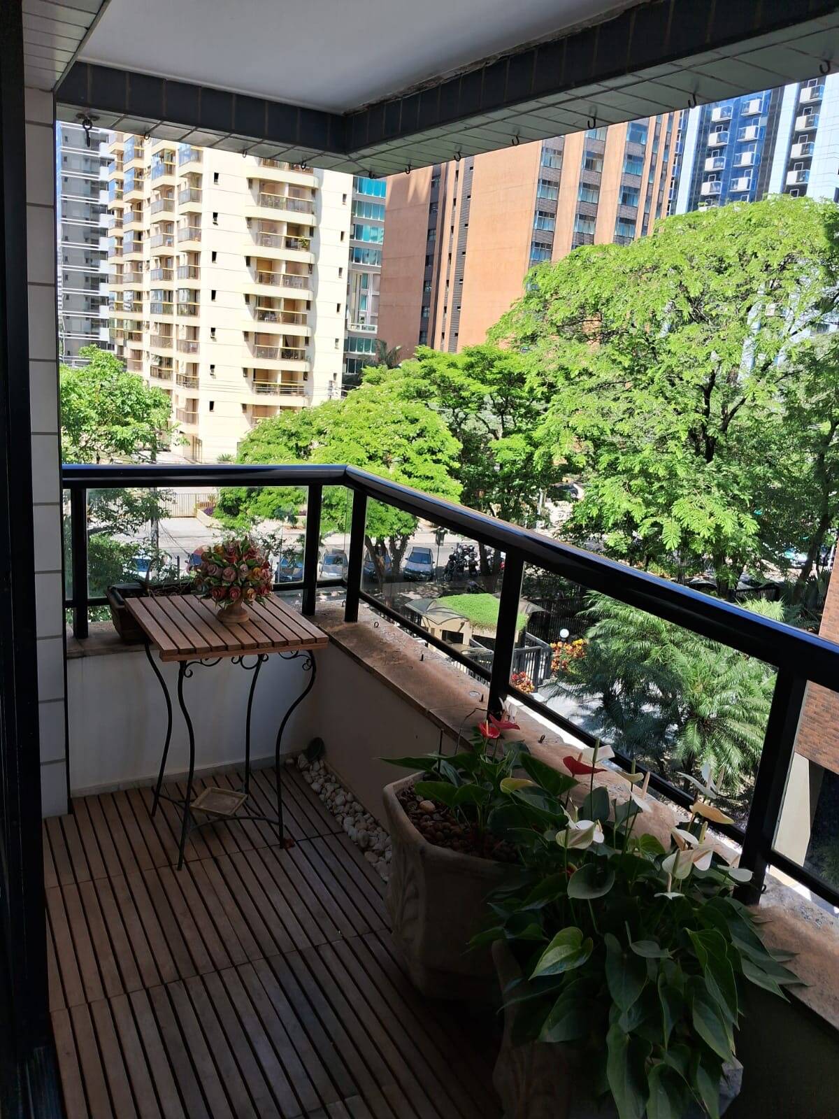 Apartamento, 1 suíte, 167m², em Alphaville Centro Industrial e Empresarial/Alphaville. — foto 3