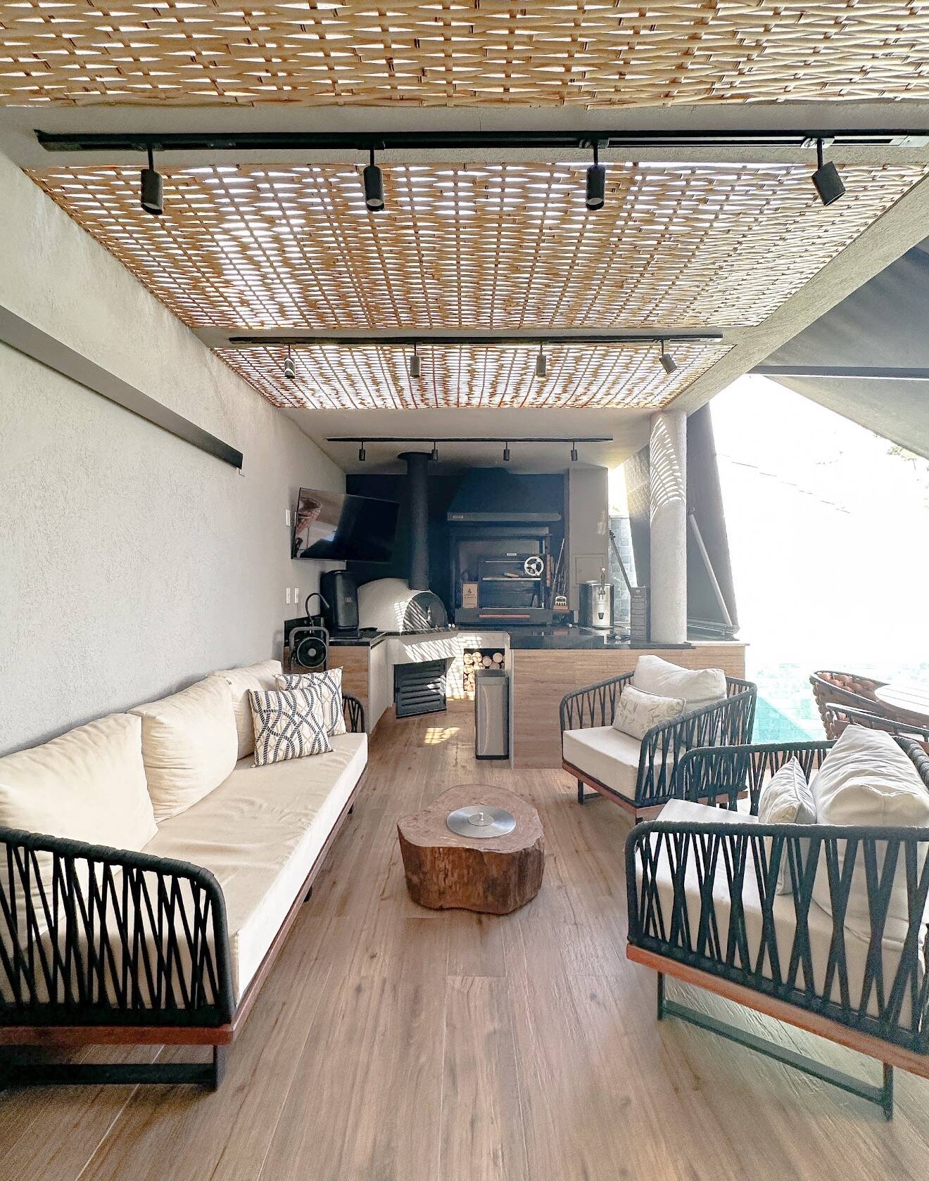 Casa, 3 suítes, 200m², em Tamboré — foto 3