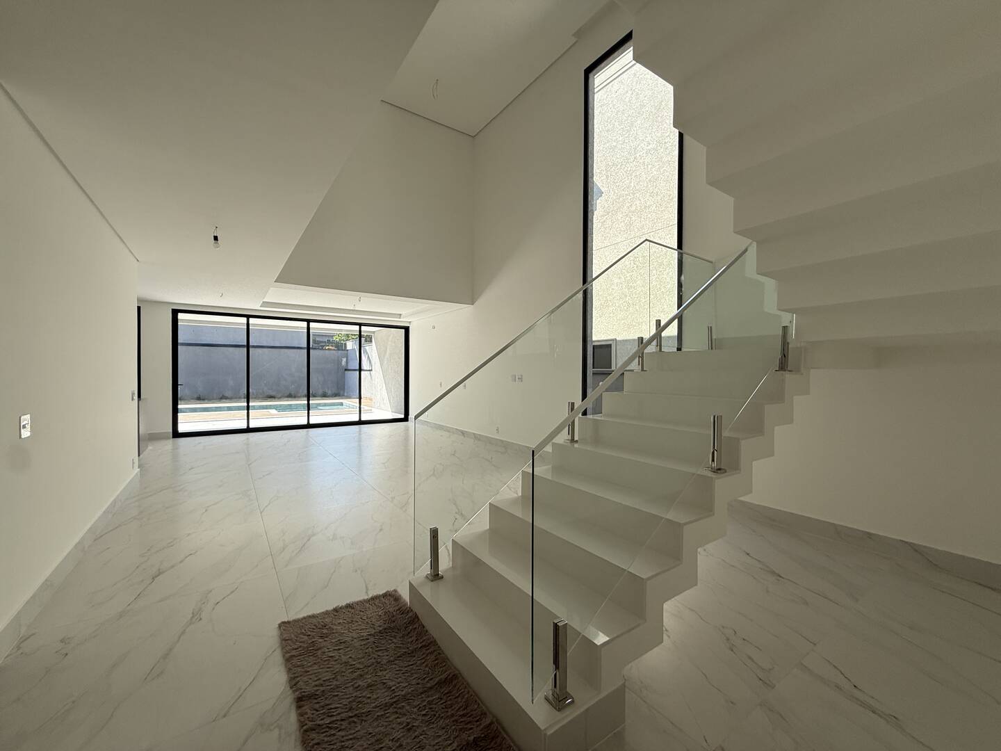Casa, 4 suítes, 373m², em Alphaville — foto 3
