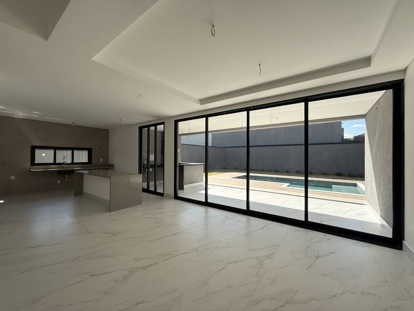 Casa, 4 suítes, 373m², em Alphaville — foto 40