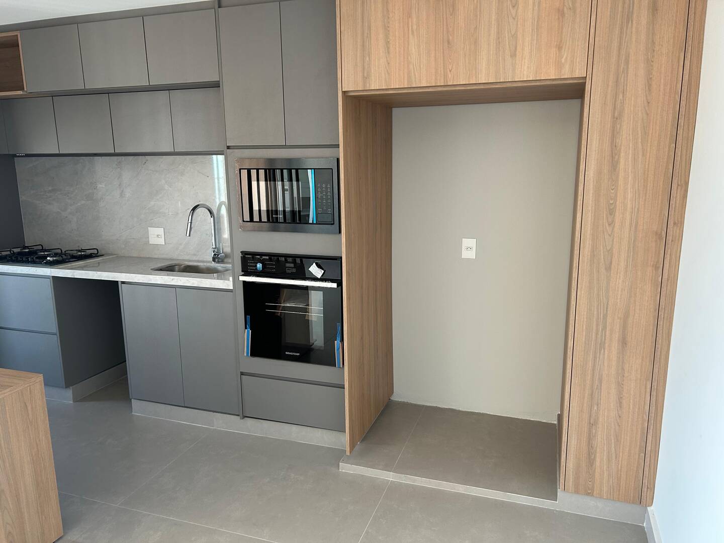 Apartamento, 3 suítes, 125m², em Alphaville Centro Industrial e Empresarial/Alphaville. — foto 7