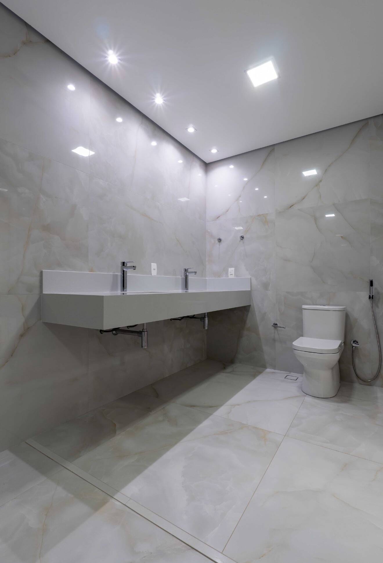 Casa, 5 suítes, 620m², em Alphaville — foto 2