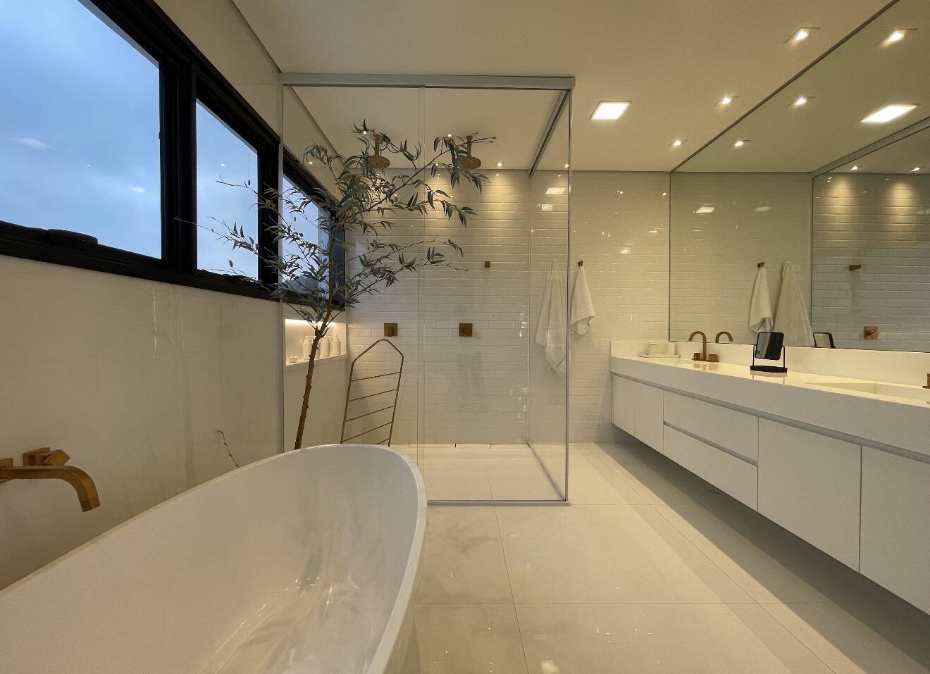 Casa, 4 suítes, 650m², em Tamboré — foto 35