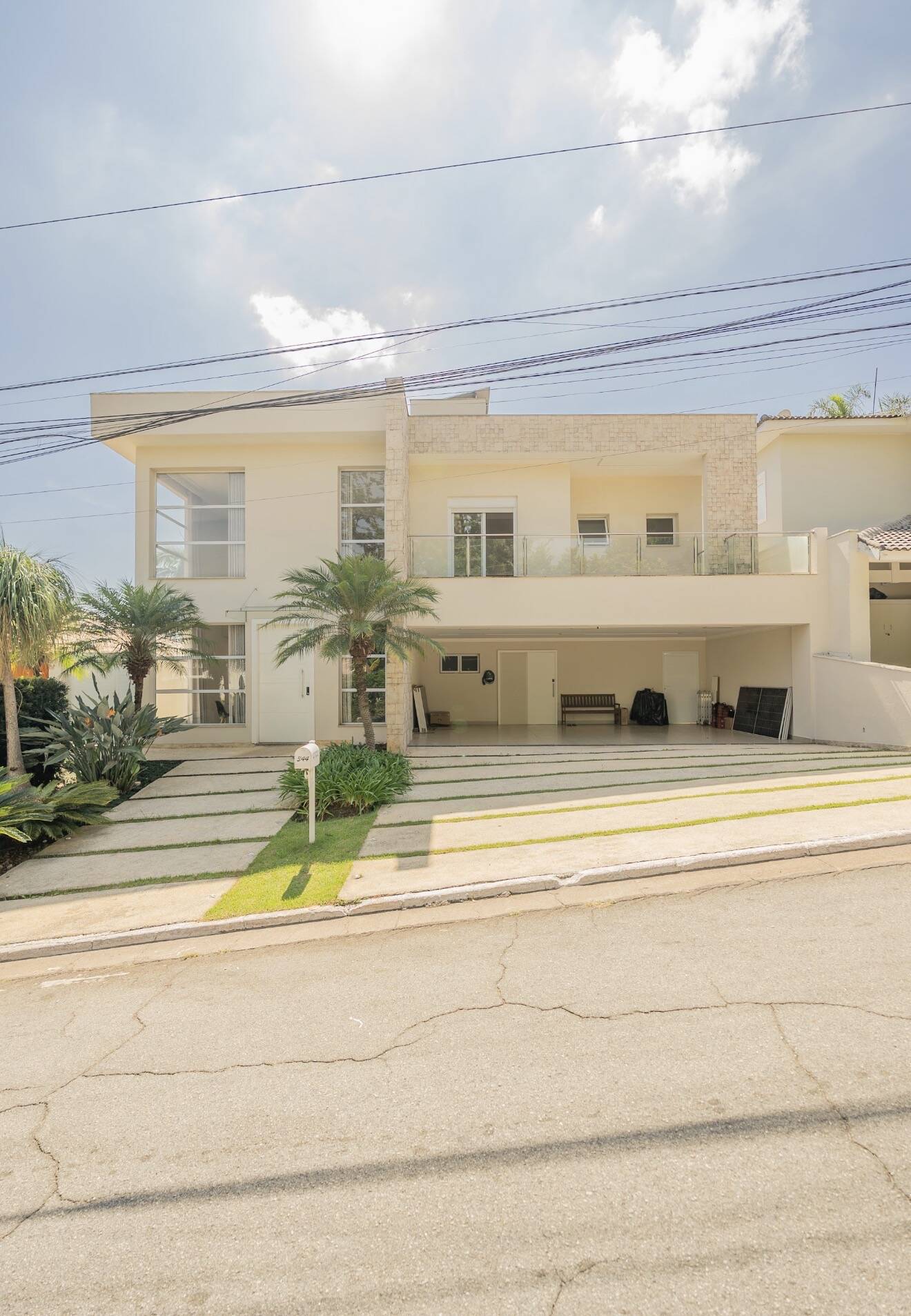 Casa à venda – Alphaville, Santana de Parnaíba | 4 suítes, 390m²