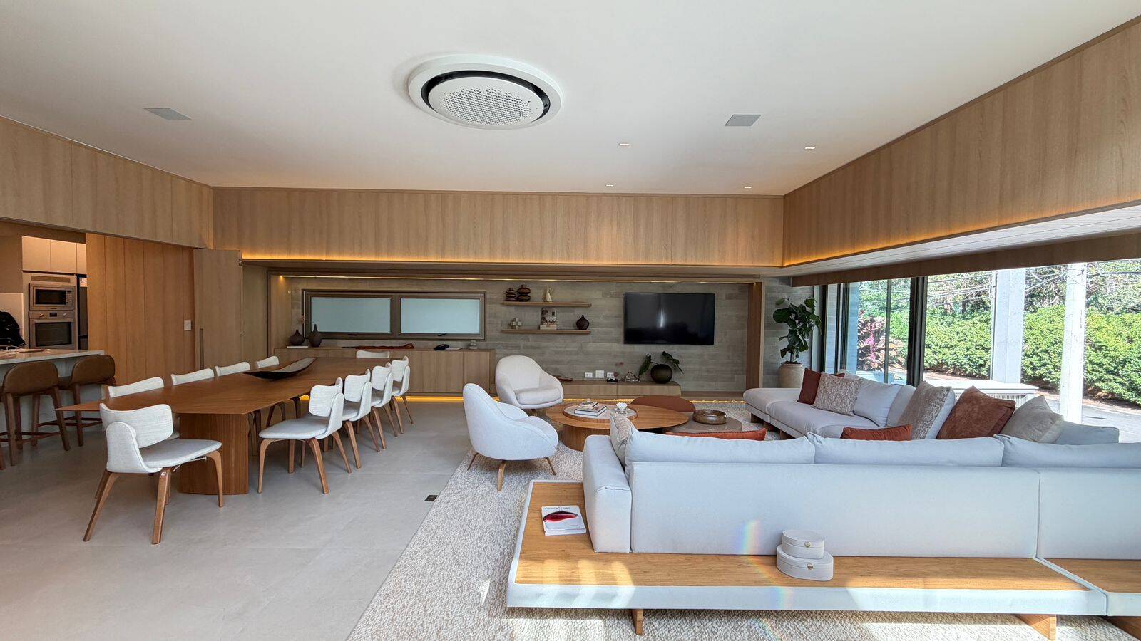 Casa, 4 suítes, 642m², em Alphaville Residencial Um — foto 2