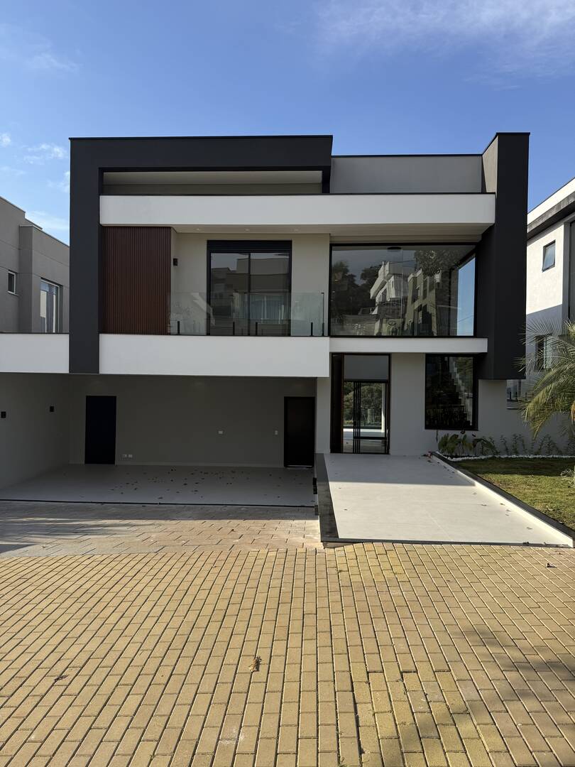 Casa à venda – Alphaville, Santana de Parnaíba | 4 suítes, 355m²