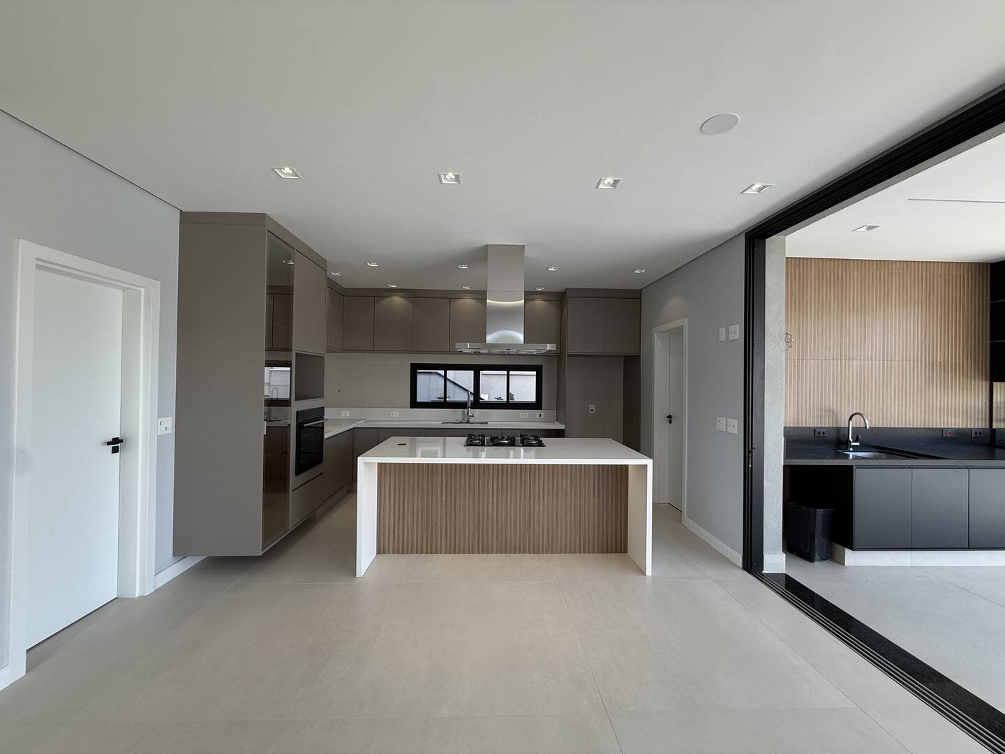 Casa, 4 suítes, 355m², em Alphaville — foto 22