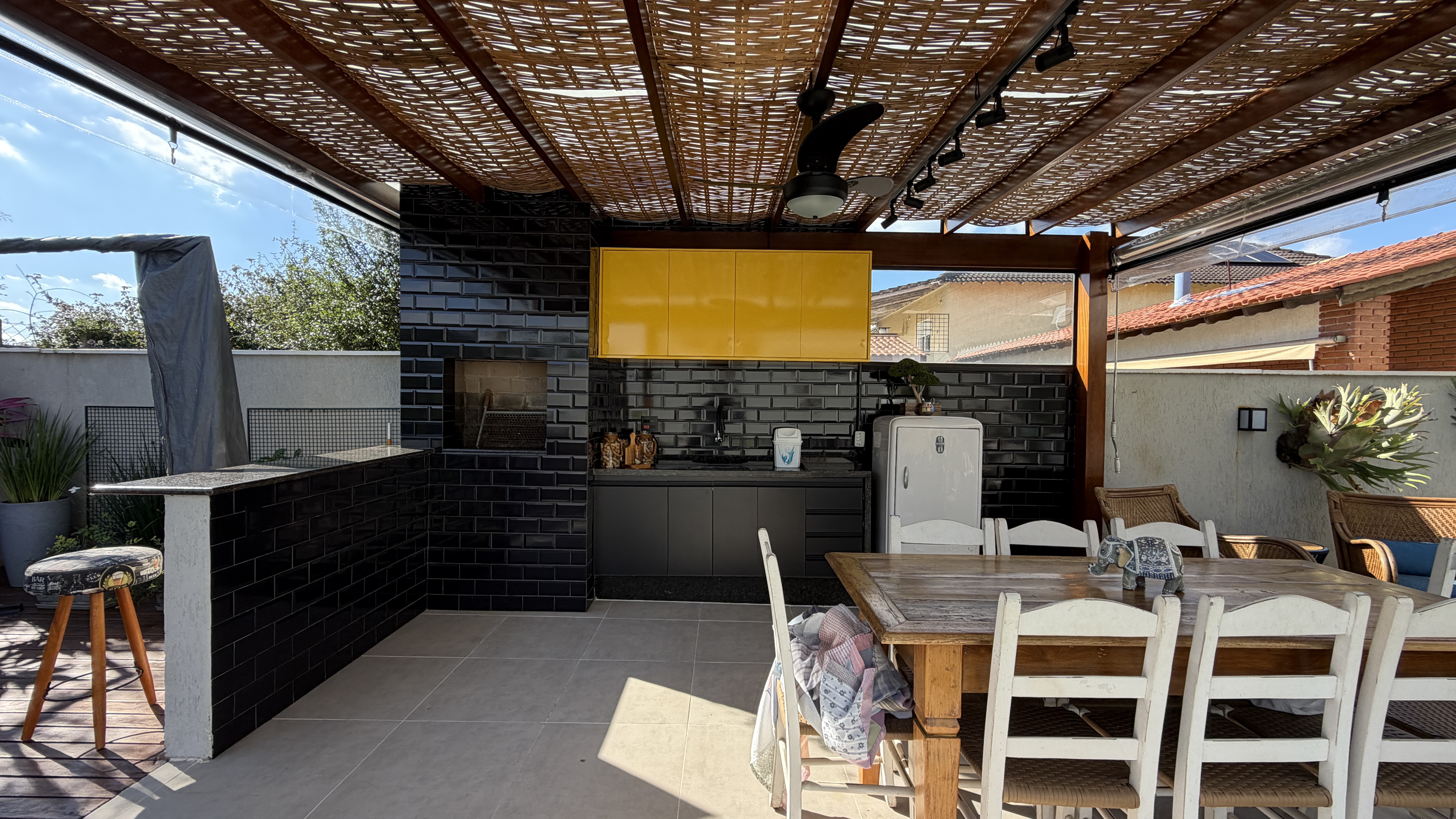 Casa, 4 suítes, 330m², em Residencial 6 — foto 4