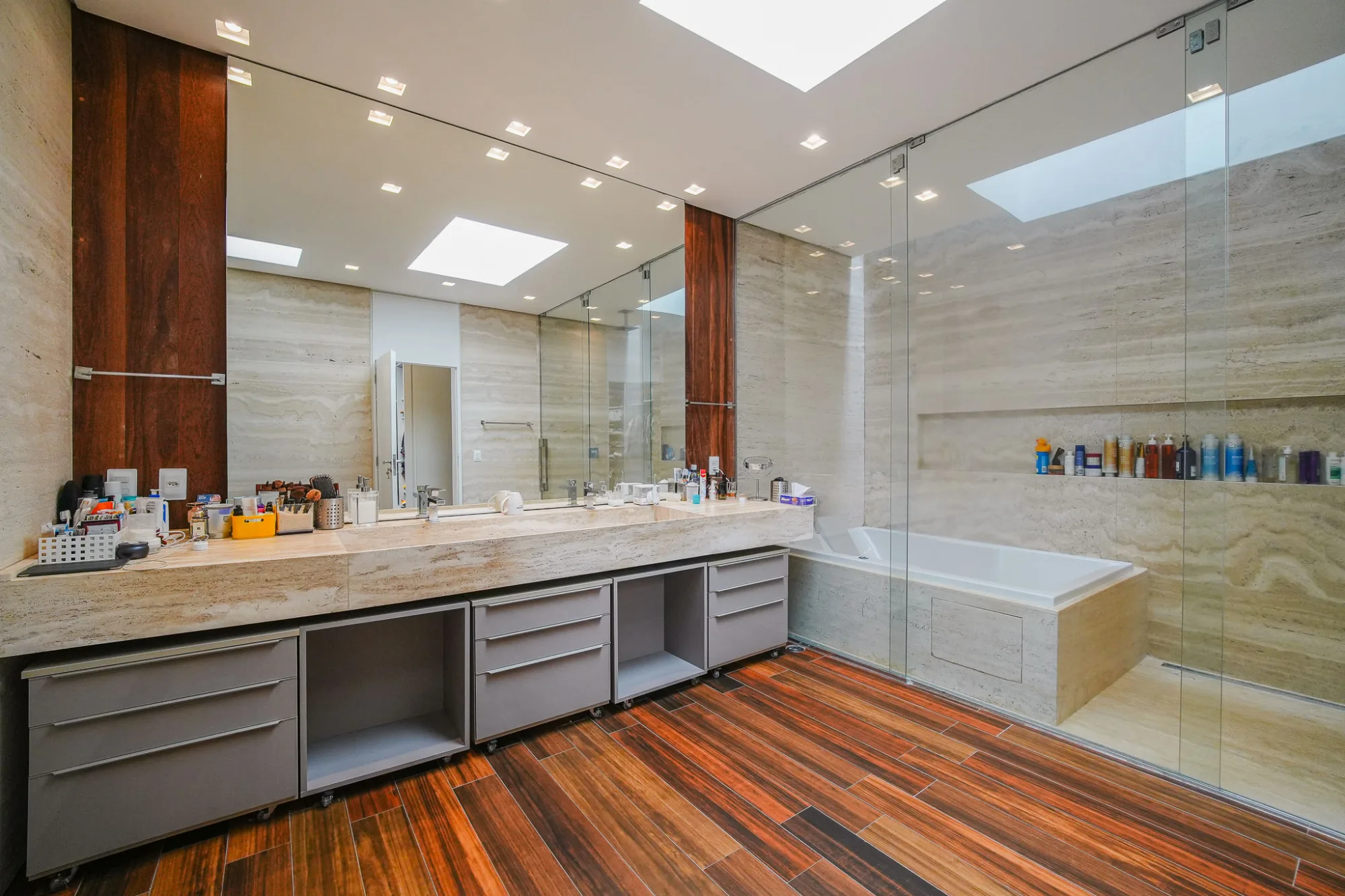 Casa, 5 suítes, 1170m², em Tamboré 3 — foto 2