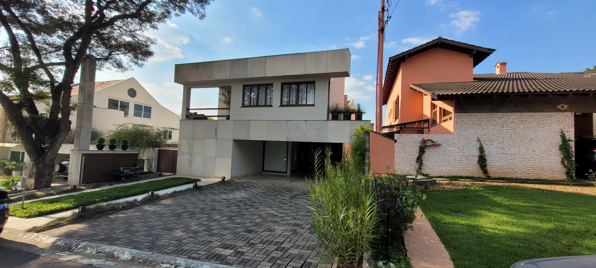 Casa, 4 suítes, 320m², em Residencial 4