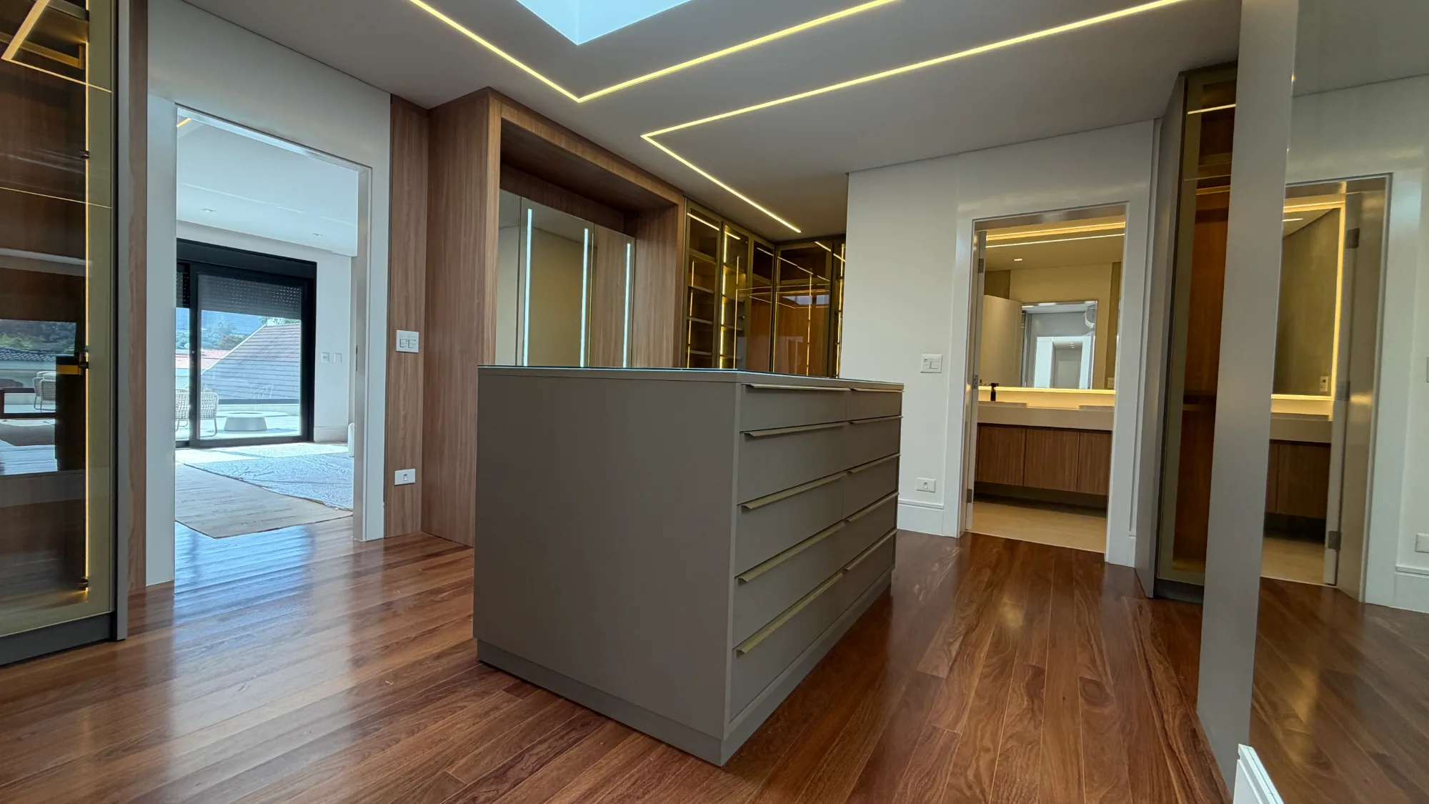 Casa, 6 suítes, 700m², em Residencial 2 — foto 6