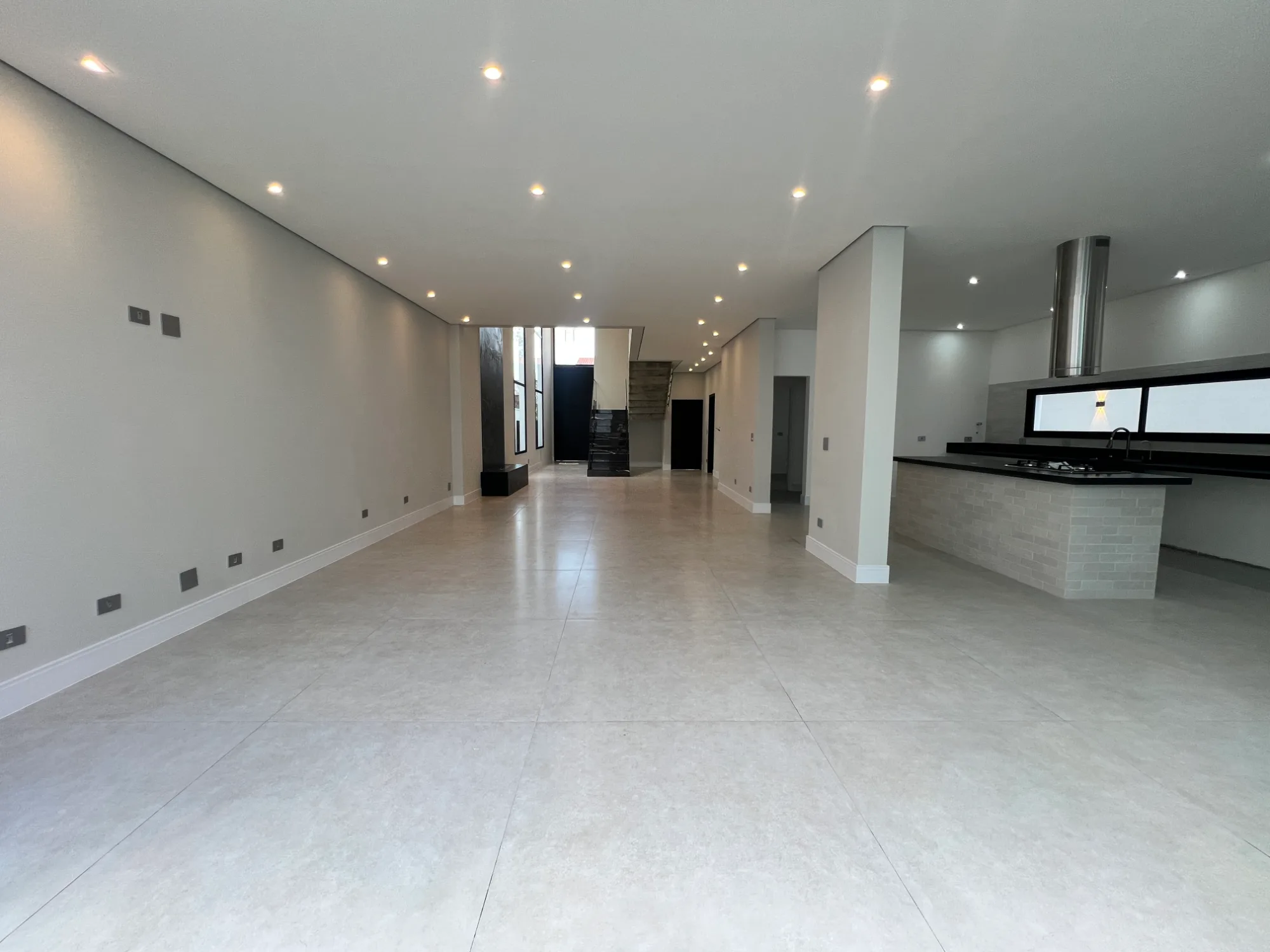 Casa, 4 suítes, 340m², em Residencial 4 — foto 10