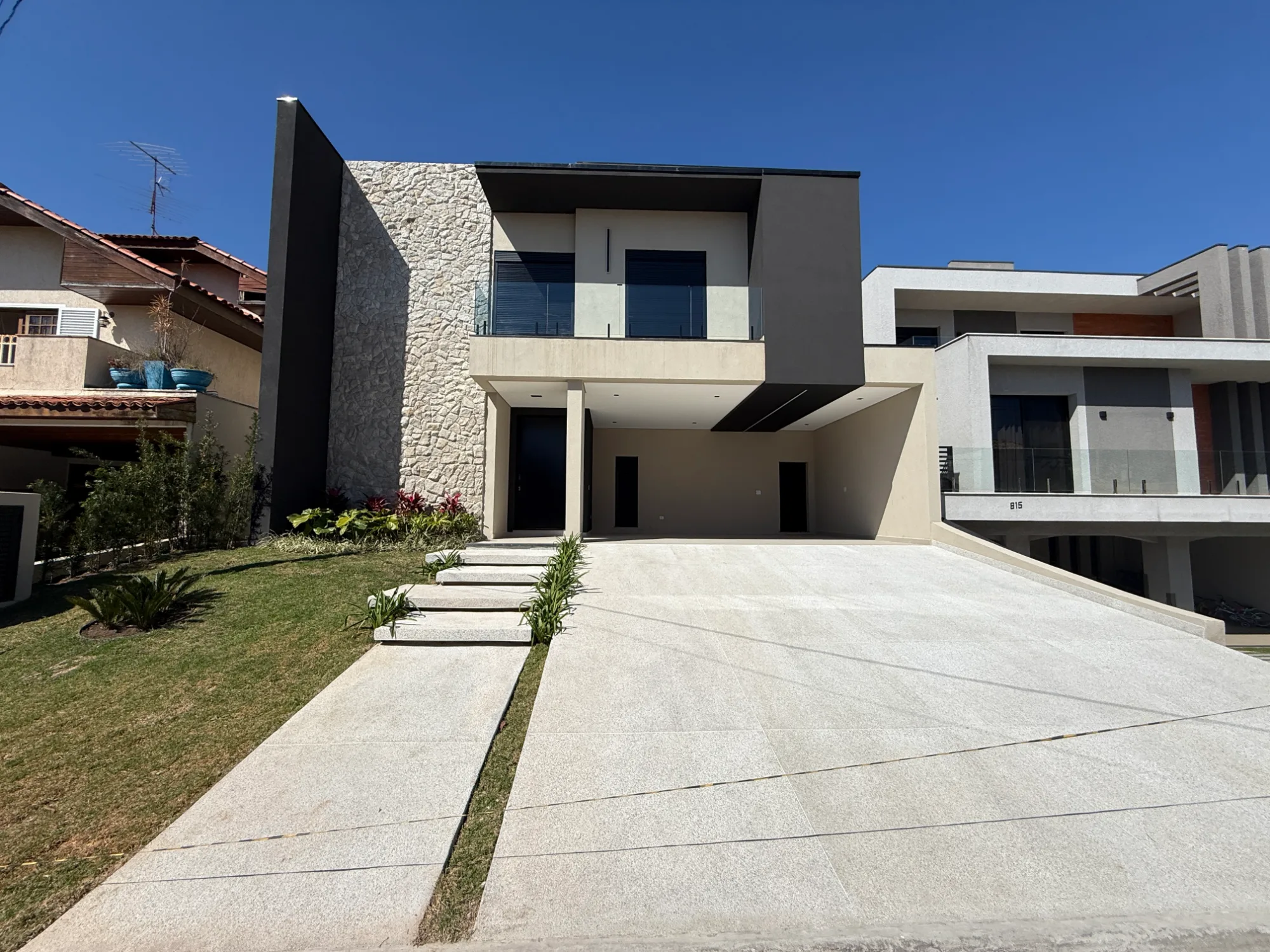 Casa, 4 suítes, 320m², em Residencial 6