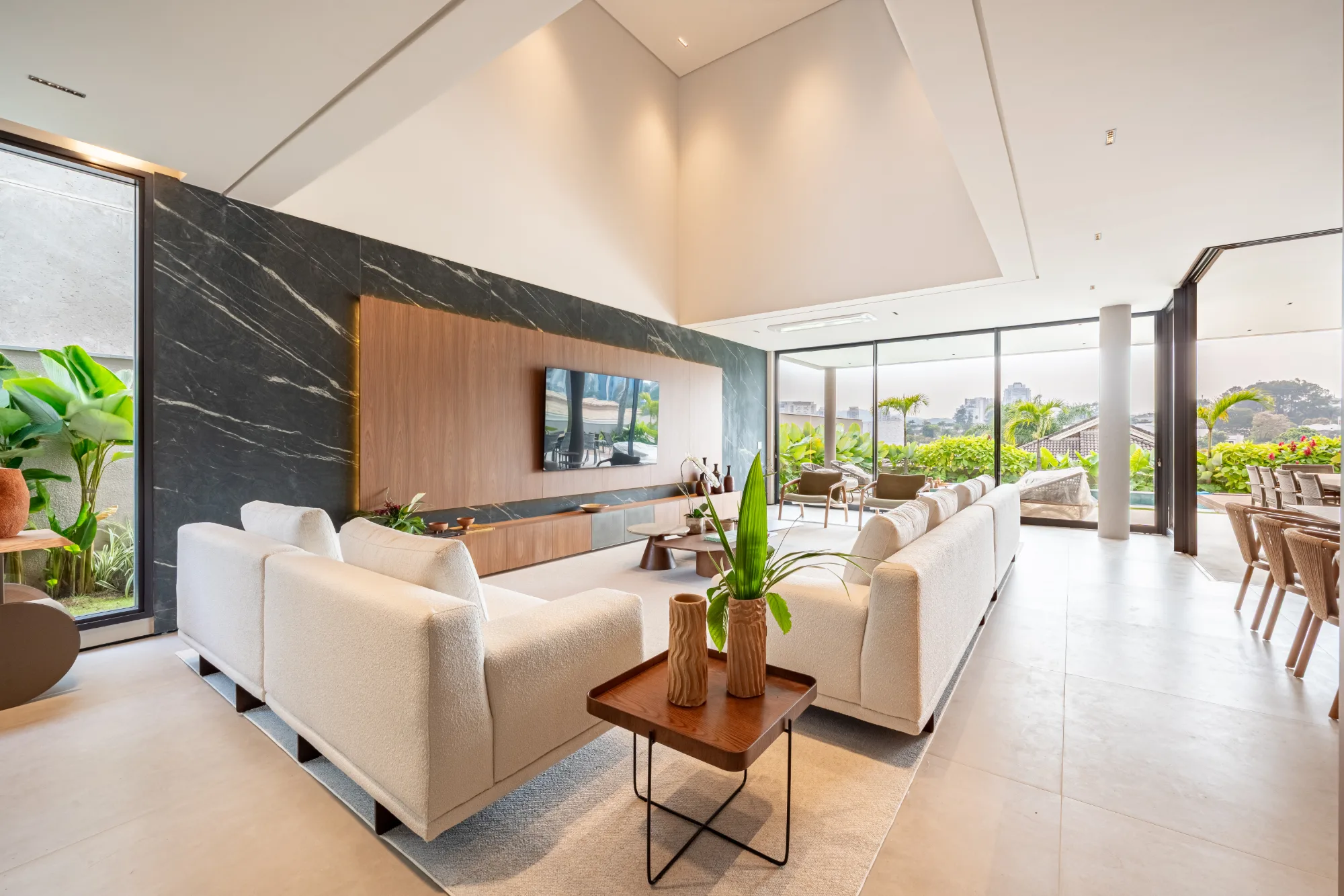 Casa, 4 suítes, 535m², em Residencial 2 — foto 18