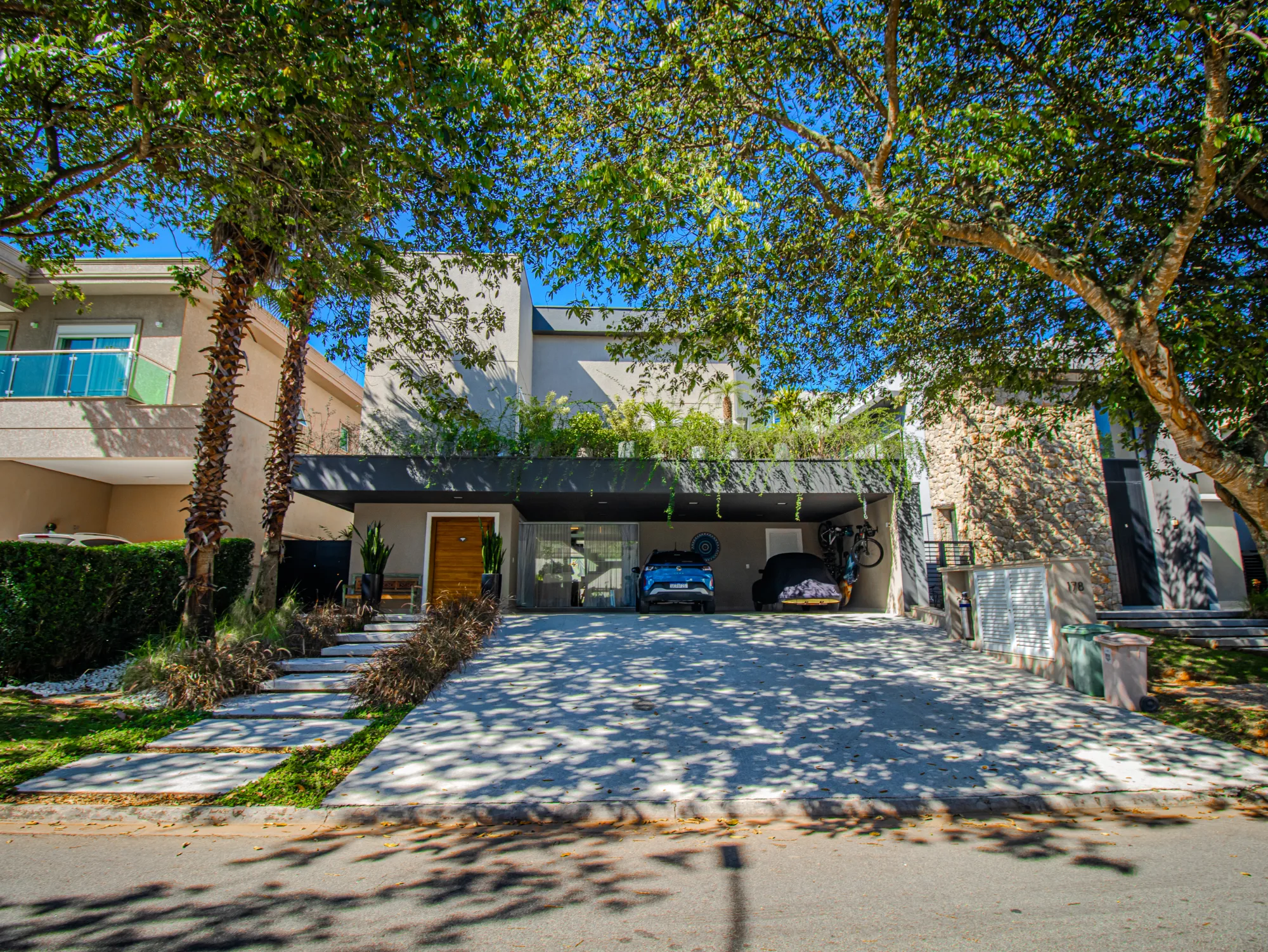 Casa, 4 suítes, 384m², em Genesis 2