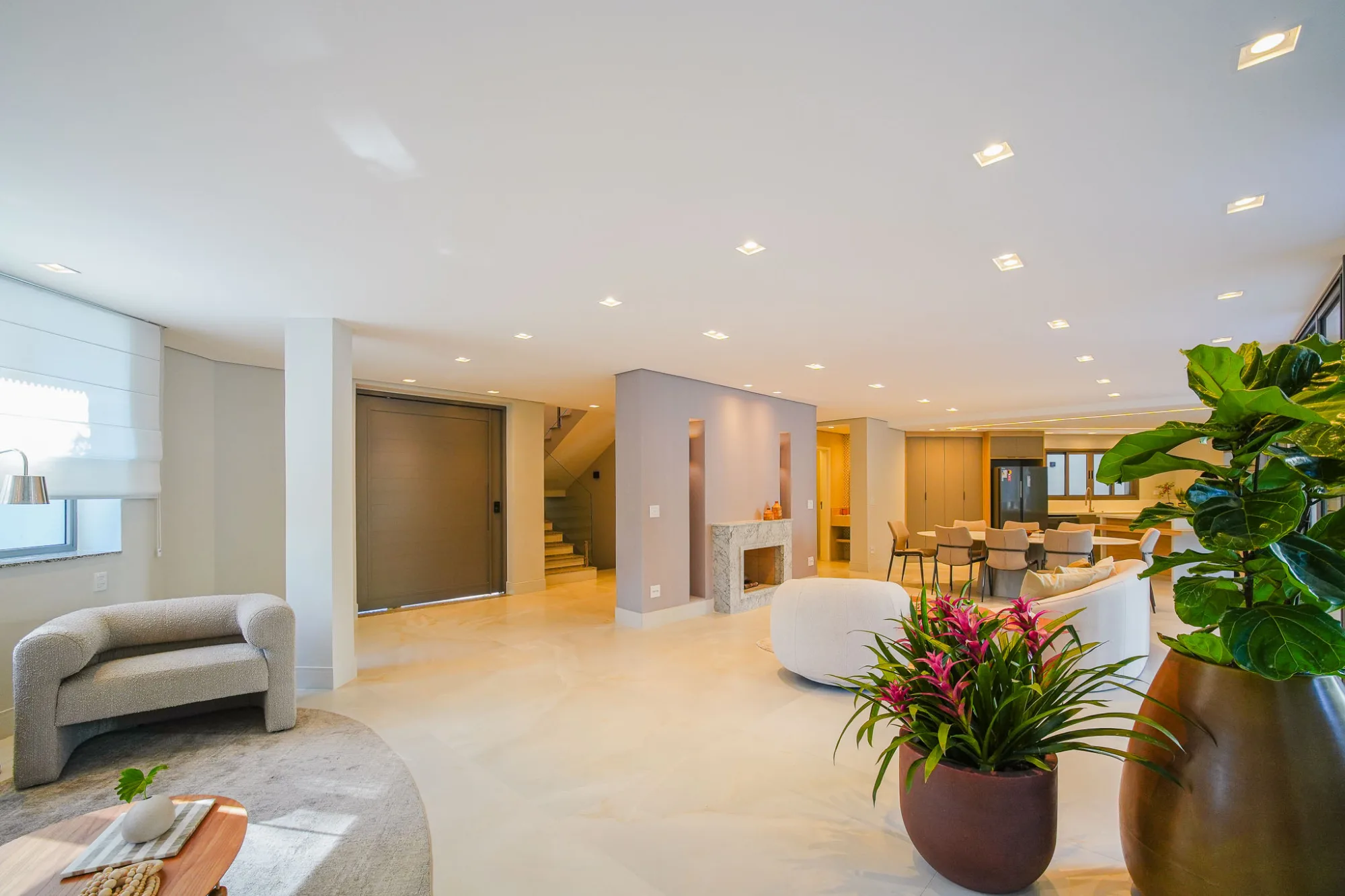 Casa, 4 suítes, 575m², em Residencial 10 — foto 25