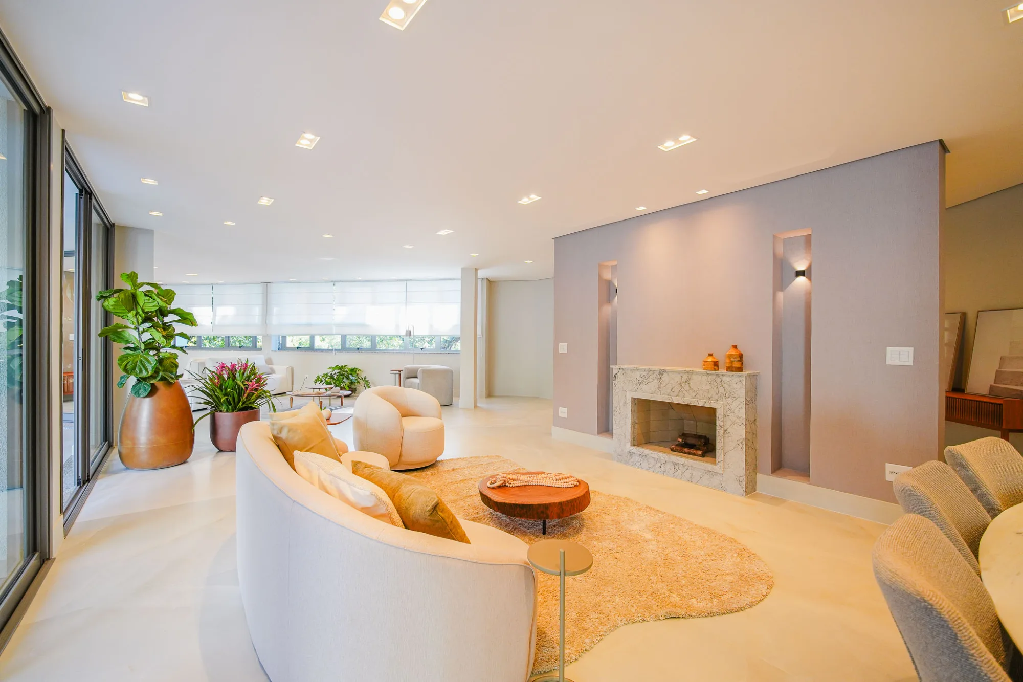 Casa, 4 suítes, 575m², em Residencial 10 — foto 27