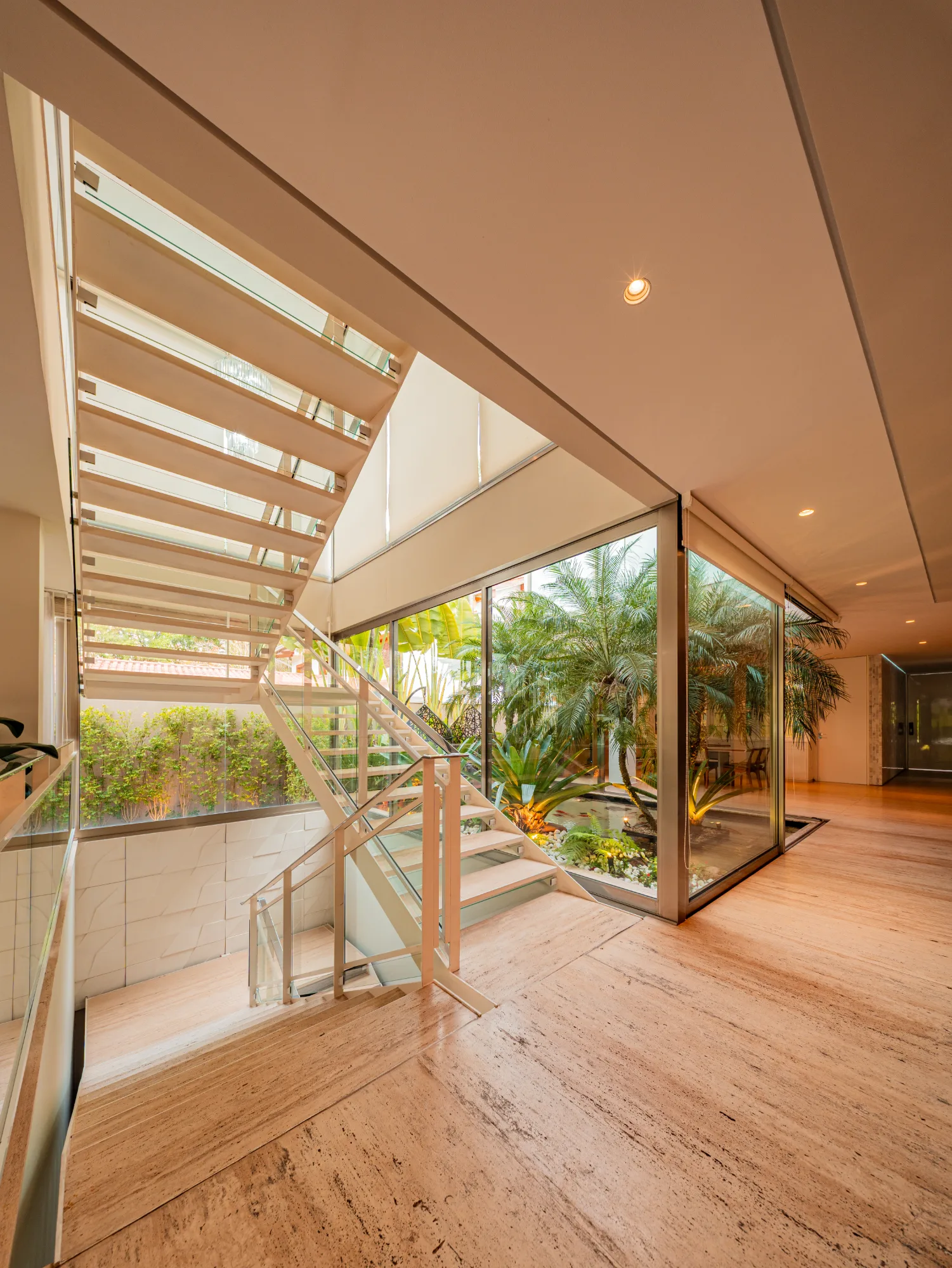 Casa, 5 suítes, 889m², em Residencial 2 — foto 2